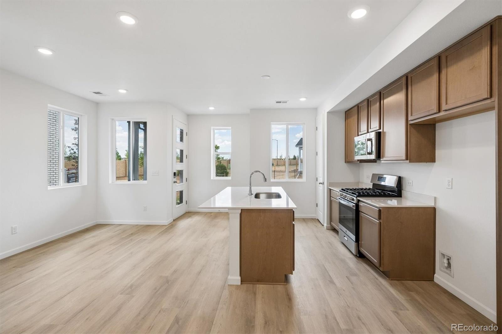 MLS Image #2 for 24185 e 30th place,aurora, Colorado