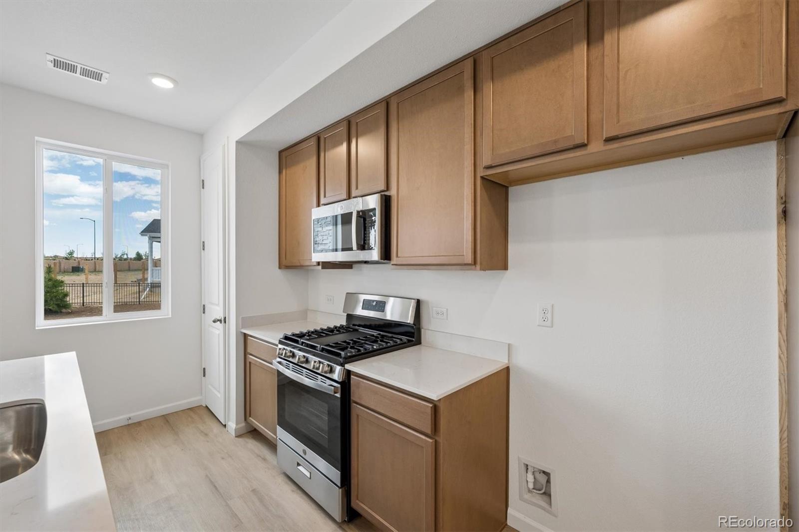 MLS Image #3 for 24185 e 30th place,aurora, Colorado