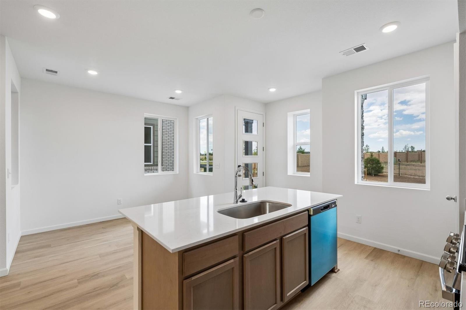 MLS Image #4 for 24185 e 30th place,aurora, Colorado