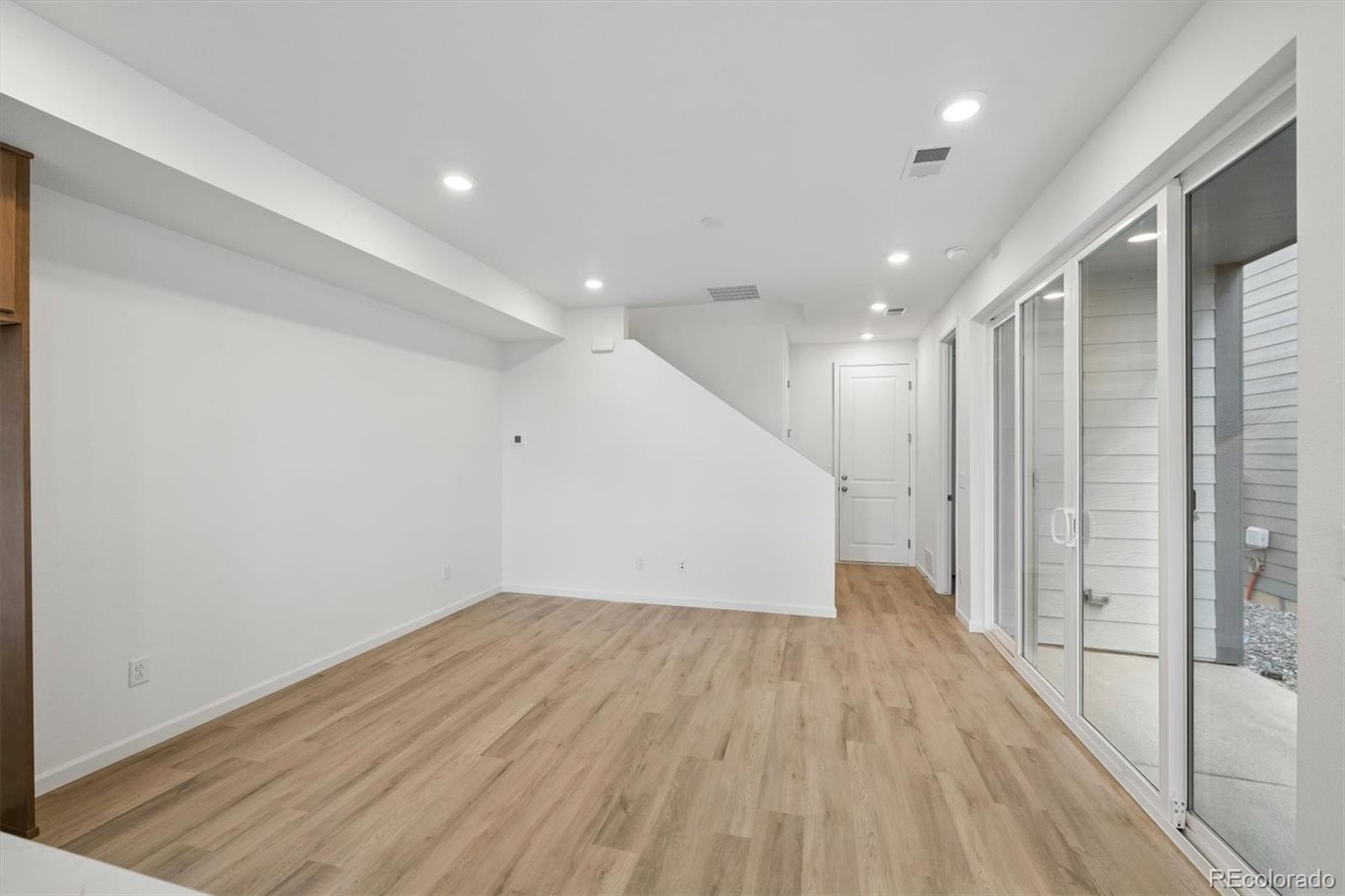 MLS Image #8 for 24185 e 30th place,aurora, Colorado