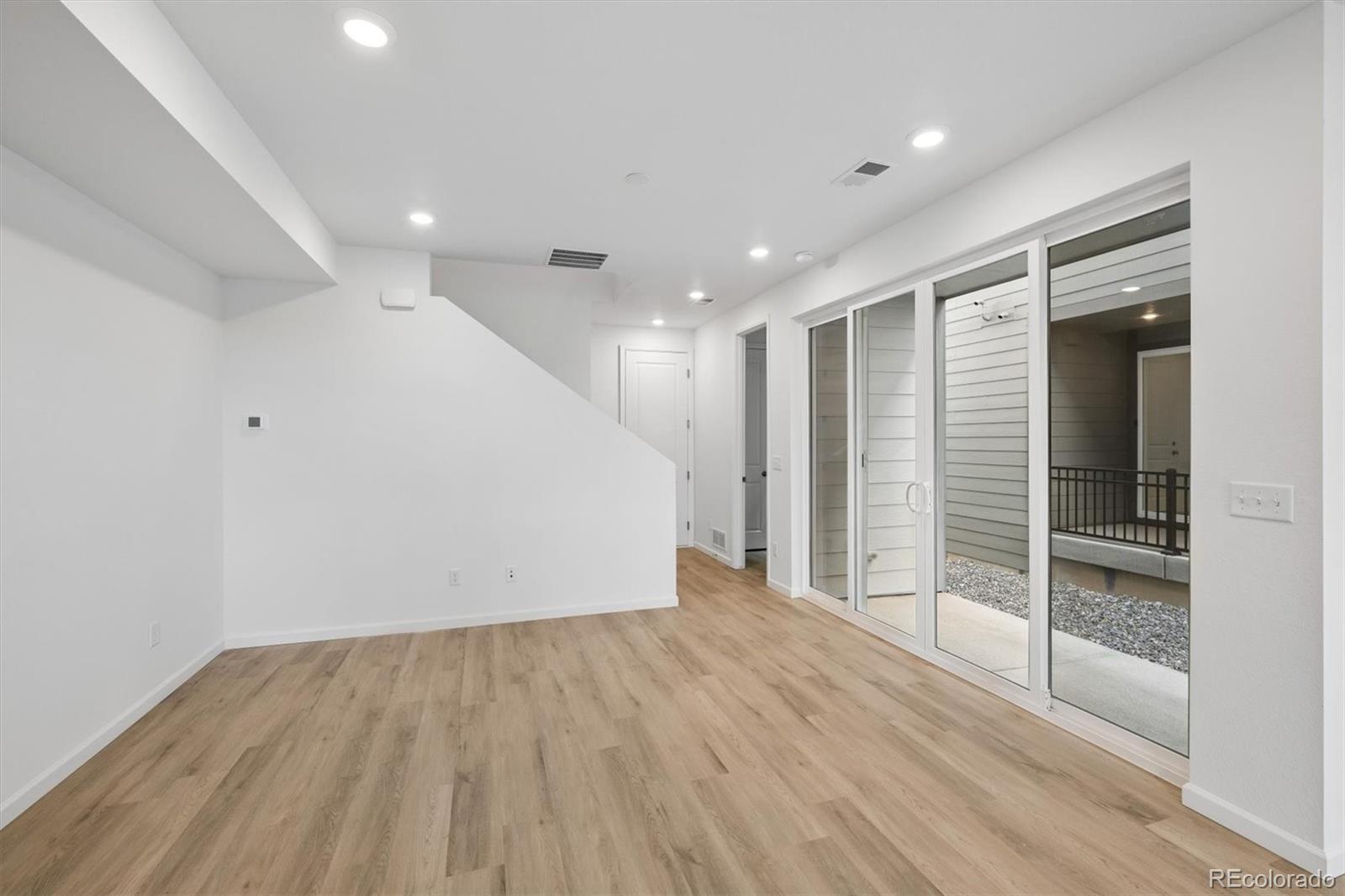 MLS Image #9 for 24185 e 30th place,aurora, Colorado