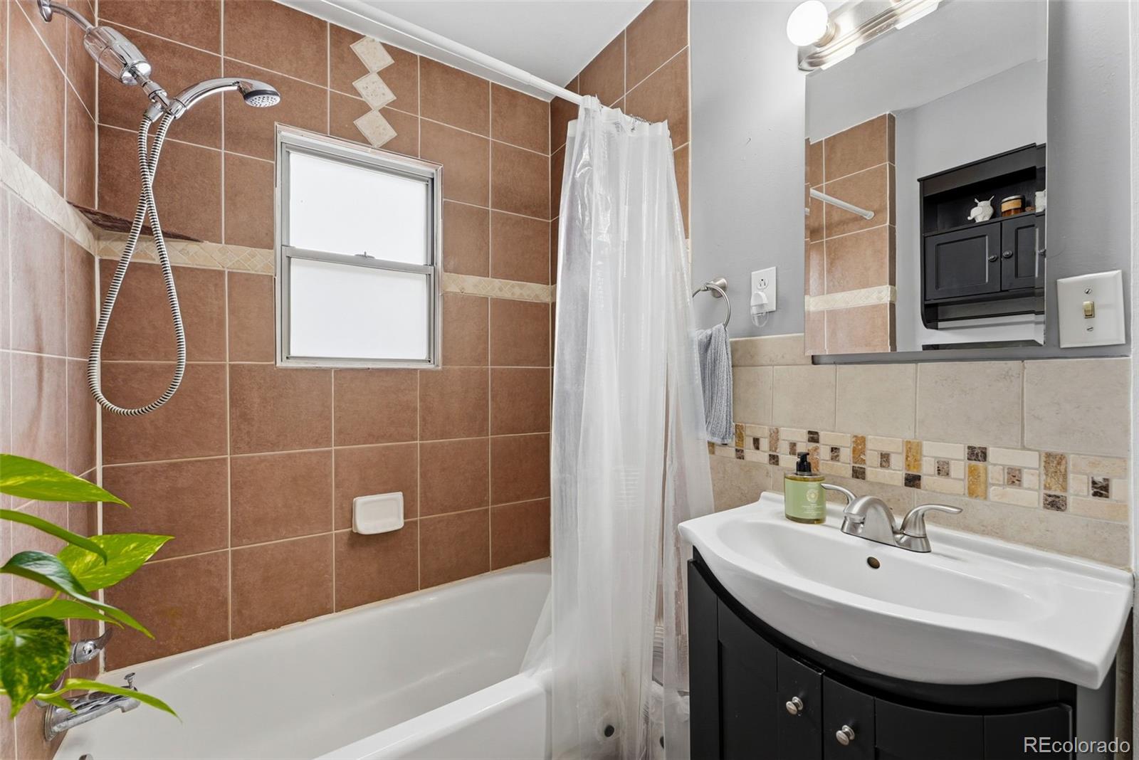 MLS Image #21 for 4143 s logan street,englewood, Colorado