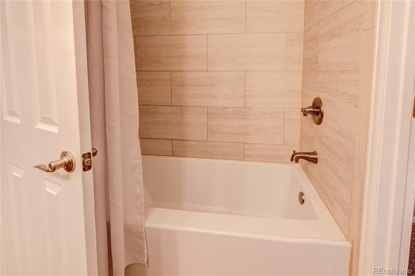 MLS Image #32 for 2490 s worchester court a,aurora, Colorado