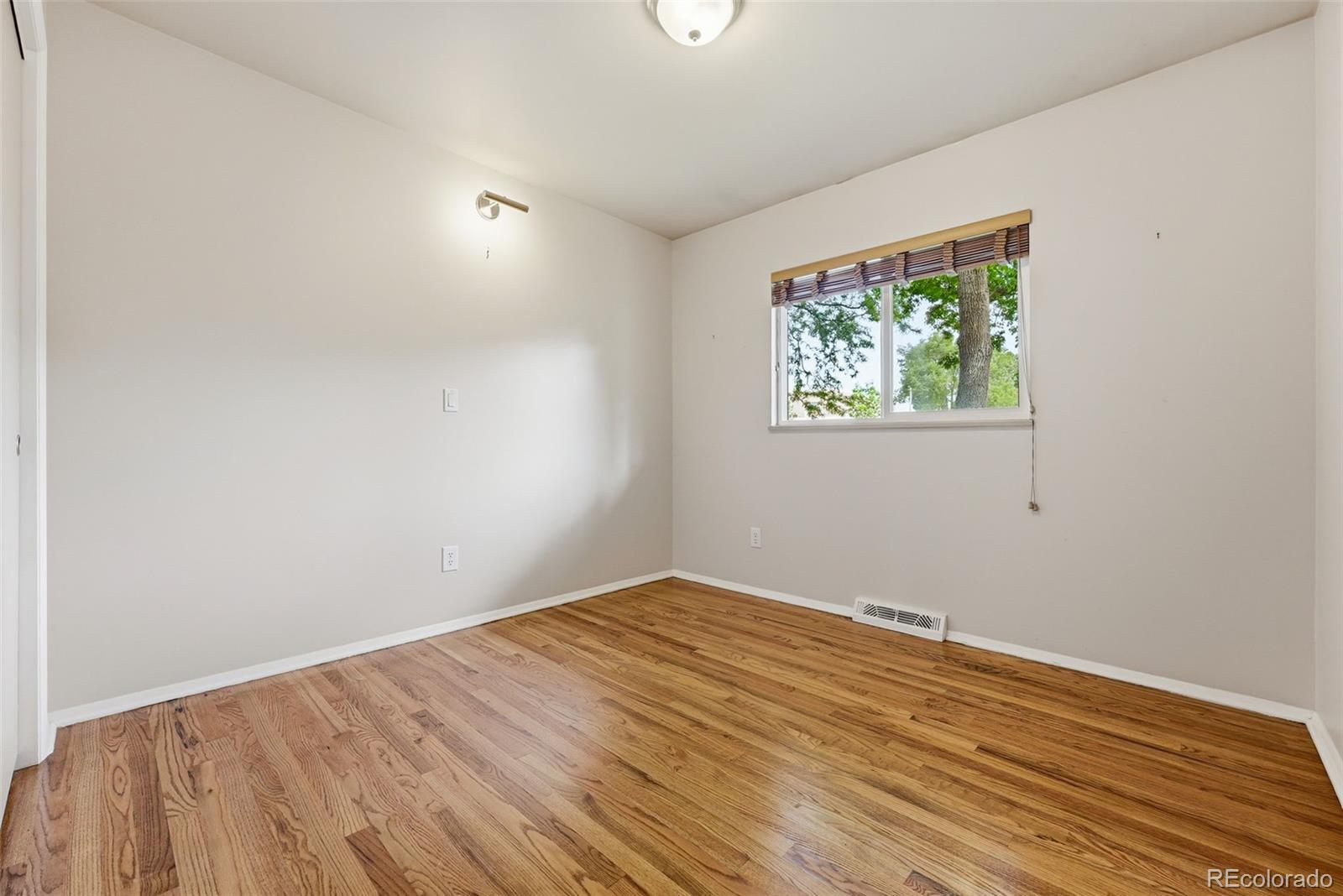 MLS Image #17 for 6655 e amherst avenue,denver, Colorado