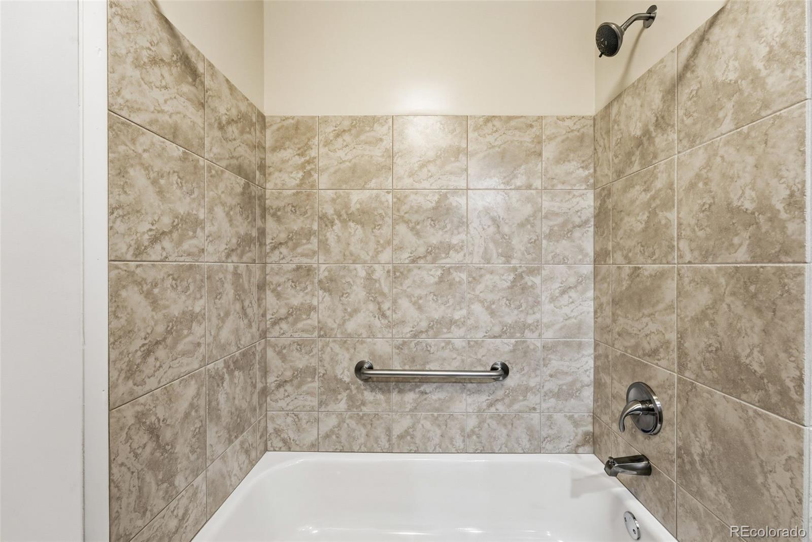 MLS Image #20 for 6655 e amherst avenue,denver, Colorado