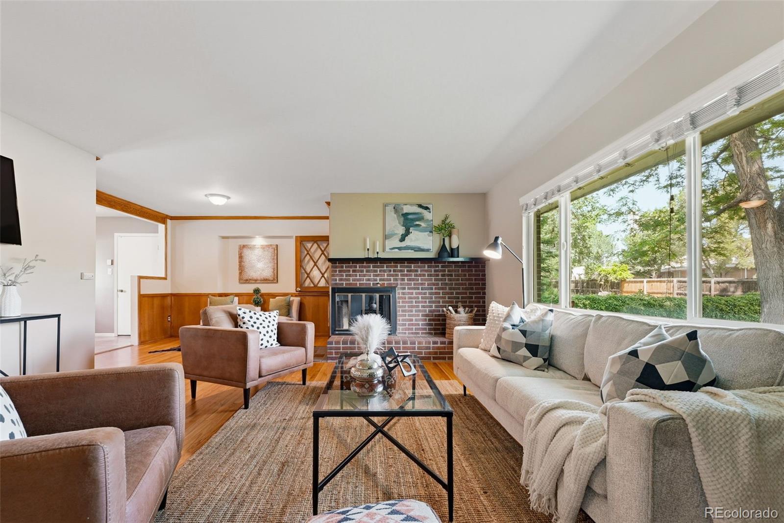 MLS Image #6 for 6655 e amherst avenue,denver, Colorado