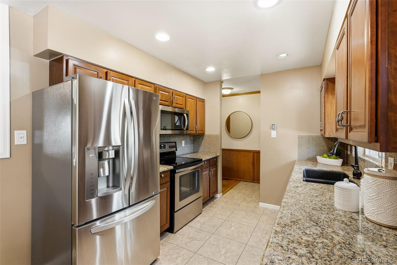 MLS Image #8 for 6655 e amherst avenue,denver, Colorado