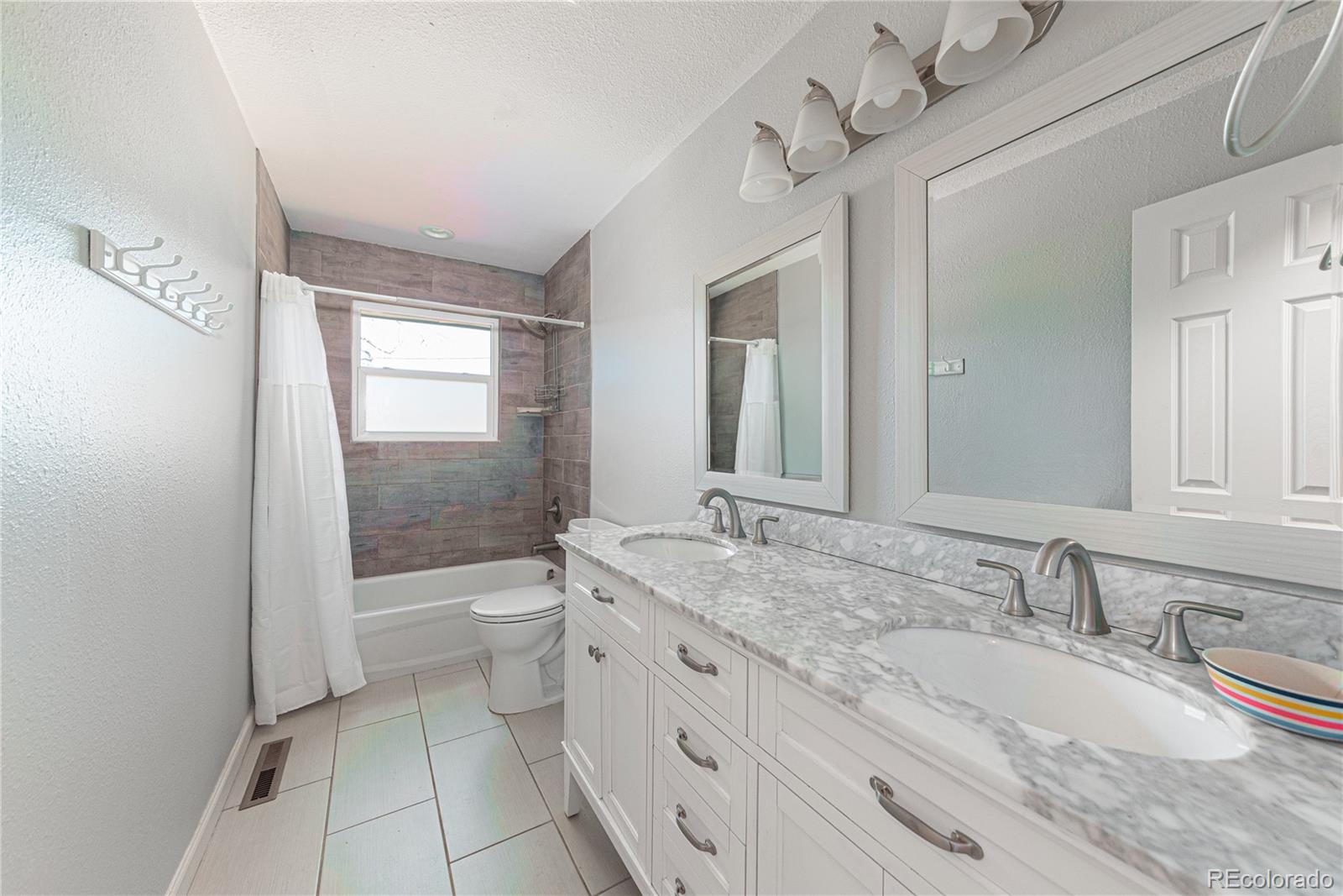 MLS Image #11 for 1634  kodiak drive,colorado springs, Colorado