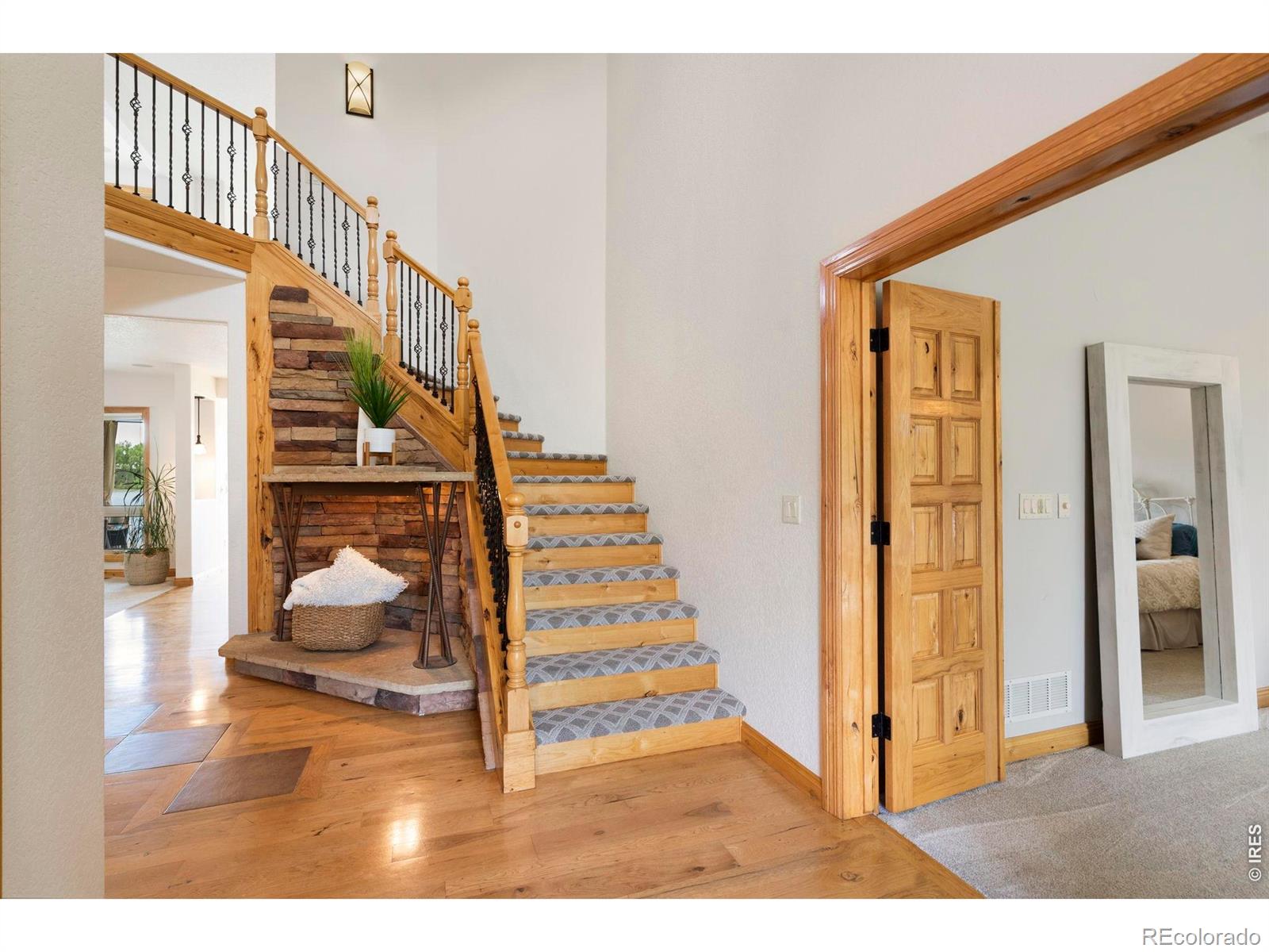 MLS Image #5 for 2078  park drive,loveland, Colorado