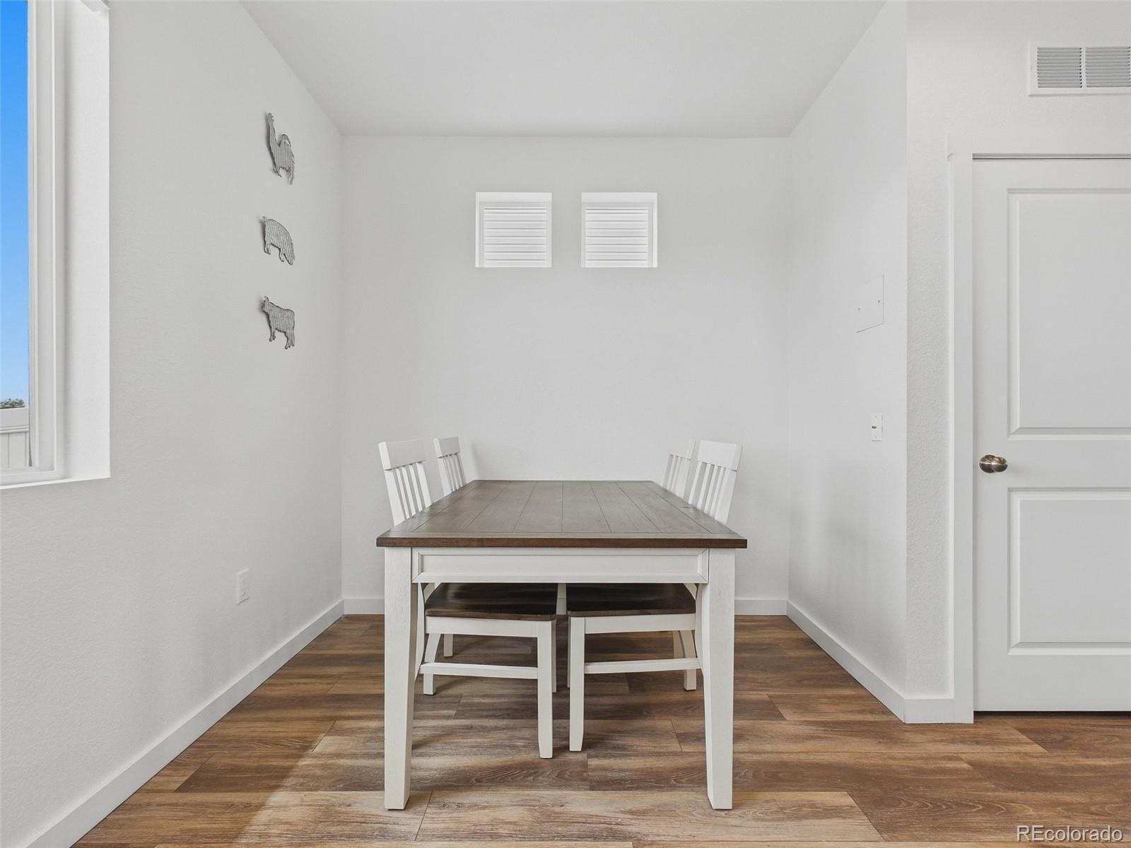 MLS Image #11 for 5033 n walden way,denver, Colorado