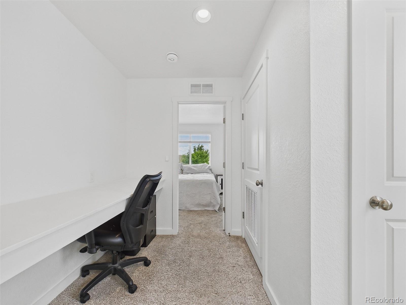 MLS Image #17 for 5033 n walden way,denver, Colorado