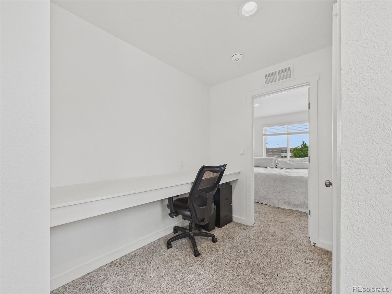 MLS Image #18 for 5033 n walden way,denver, Colorado
