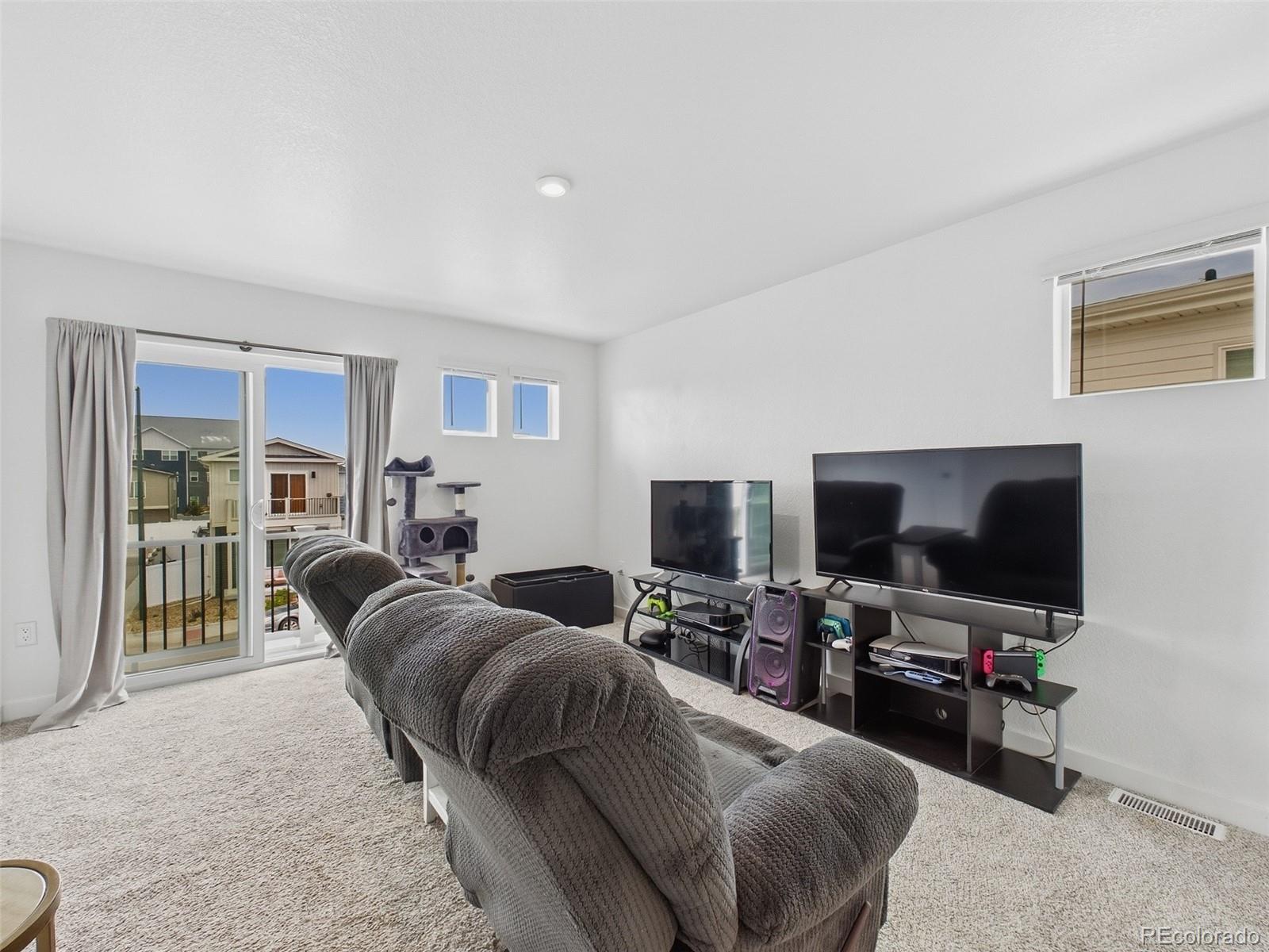 MLS Image #24 for 5033 n walden way,denver, Colorado