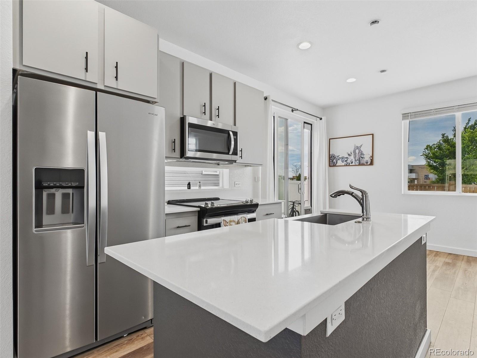MLS Image #5 for 5033 n walden way,denver, Colorado