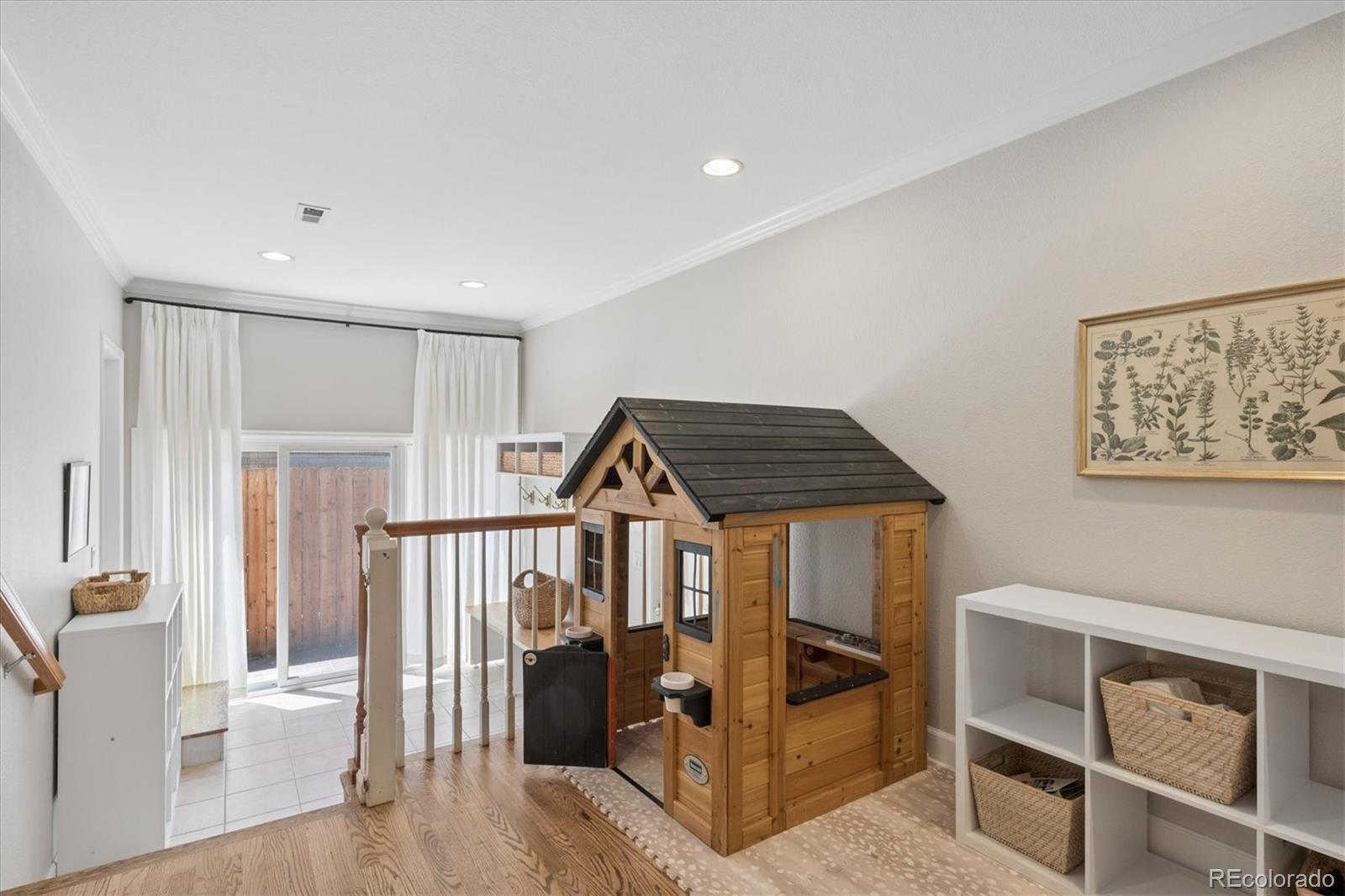 MLS Image #13 for 575 s high street,denver, Colorado