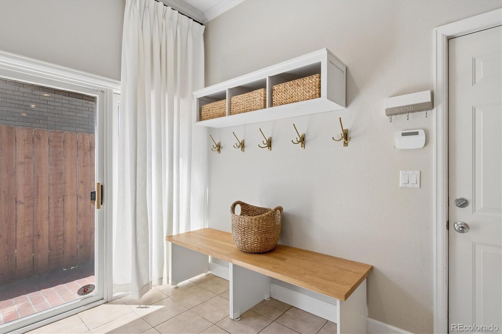 MLS Image #14 for 575 s high street,denver, Colorado