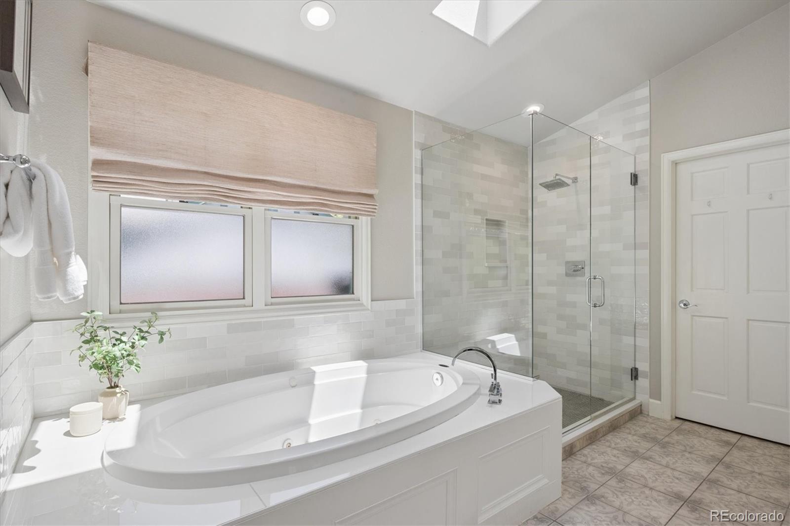 MLS Image #22 for 575 s high street,denver, Colorado