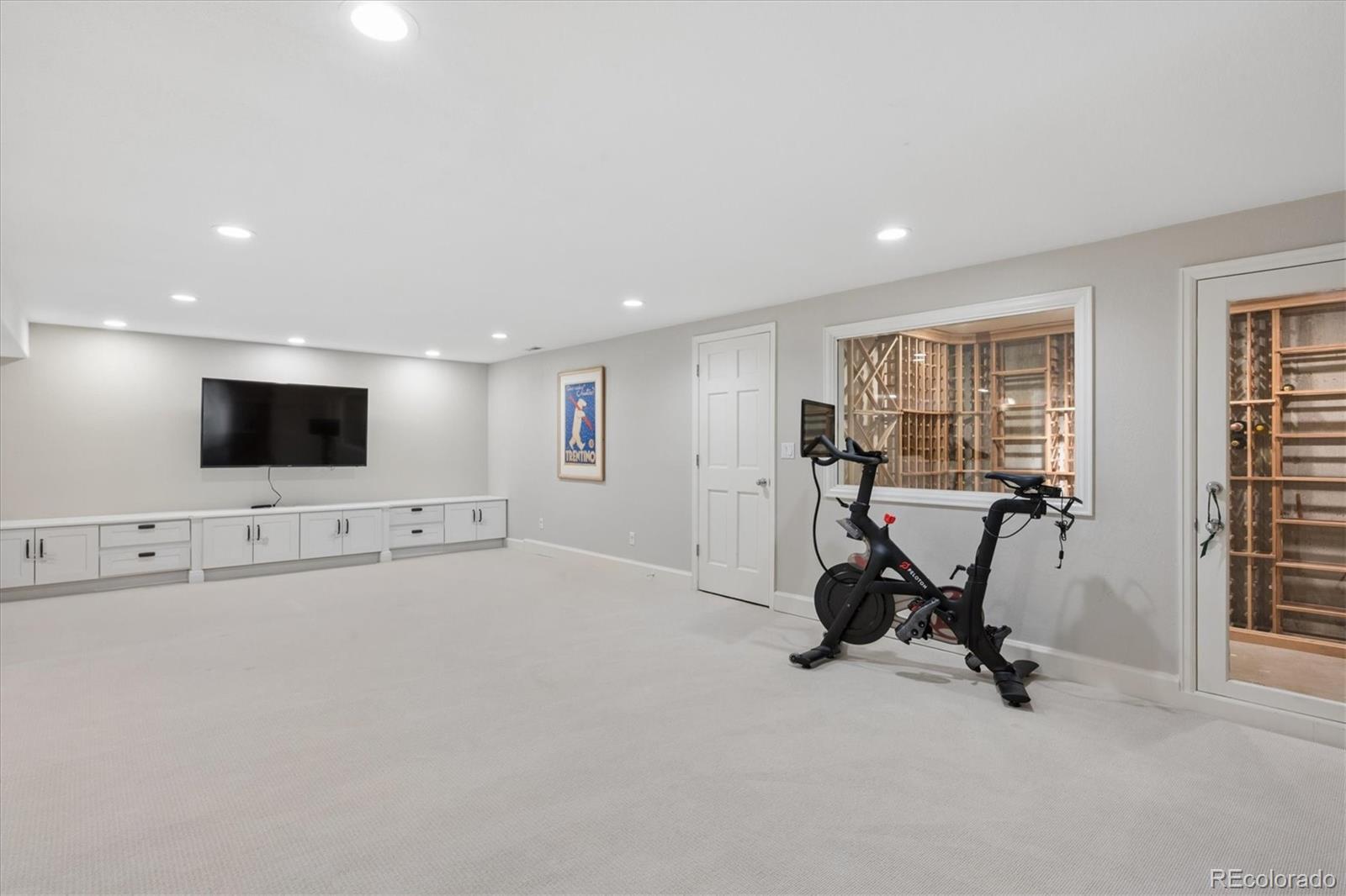 MLS Image #29 for 575 s high street,denver, Colorado