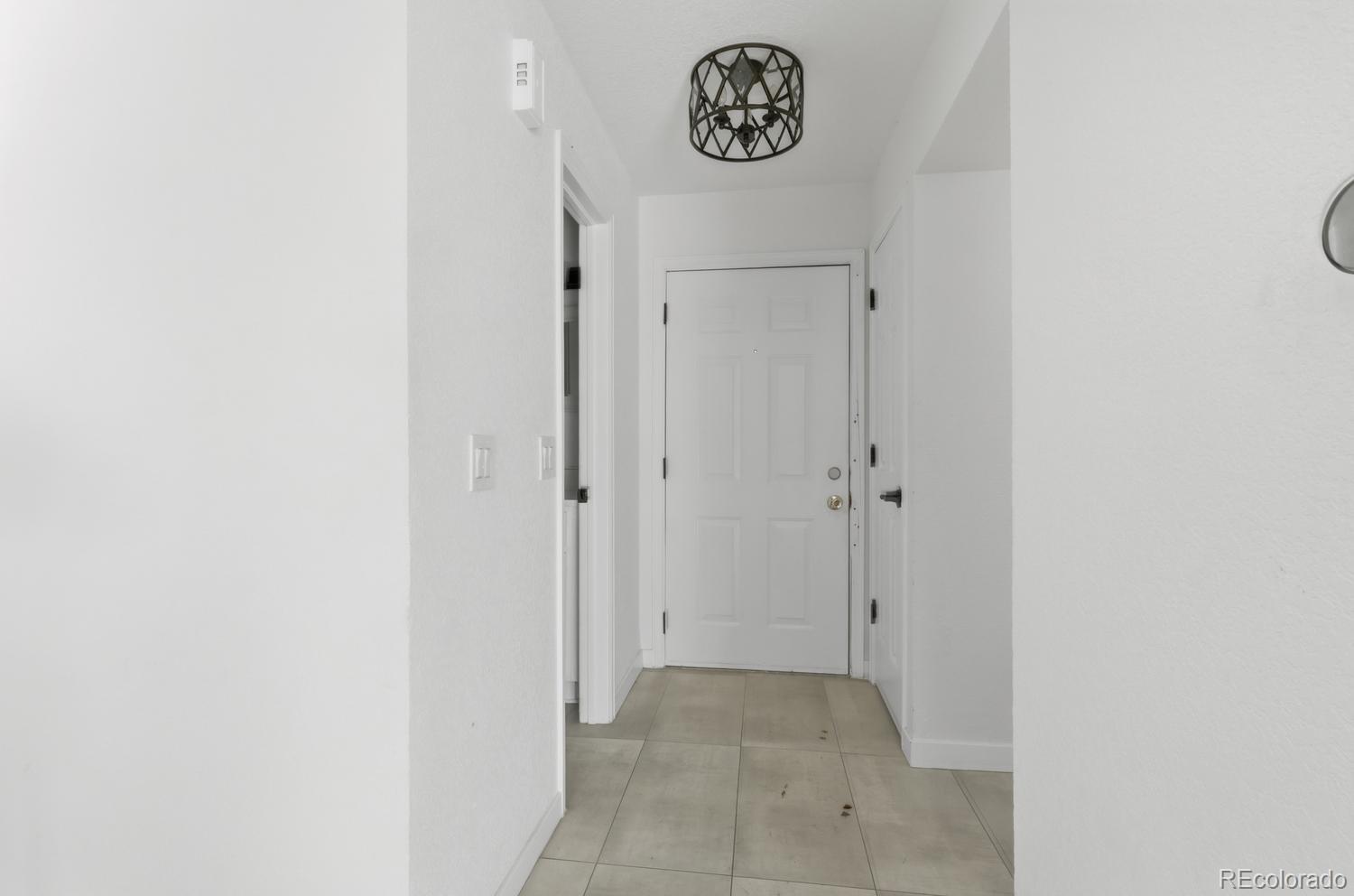 MLS Image #1 for 20 s nome street b,aurora, Colorado