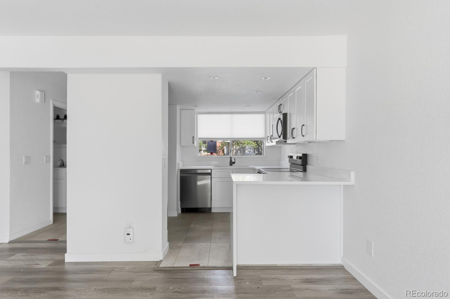 MLS Image #11 for 20 s nome street b,aurora, Colorado