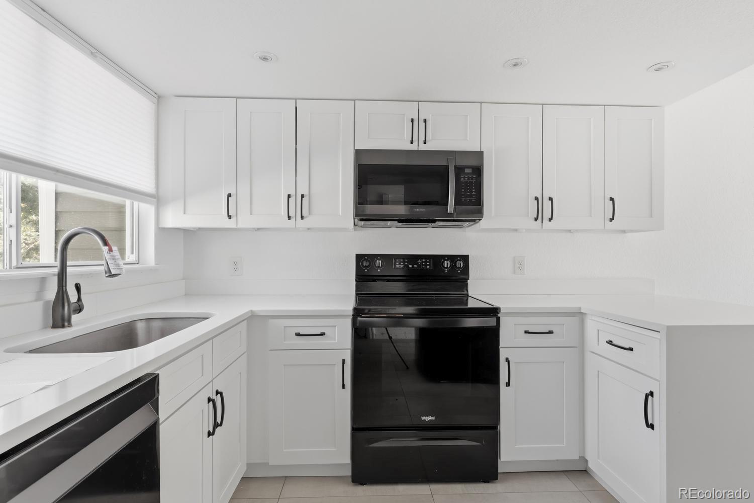 MLS Image #13 for 20 s nome street b,aurora, Colorado