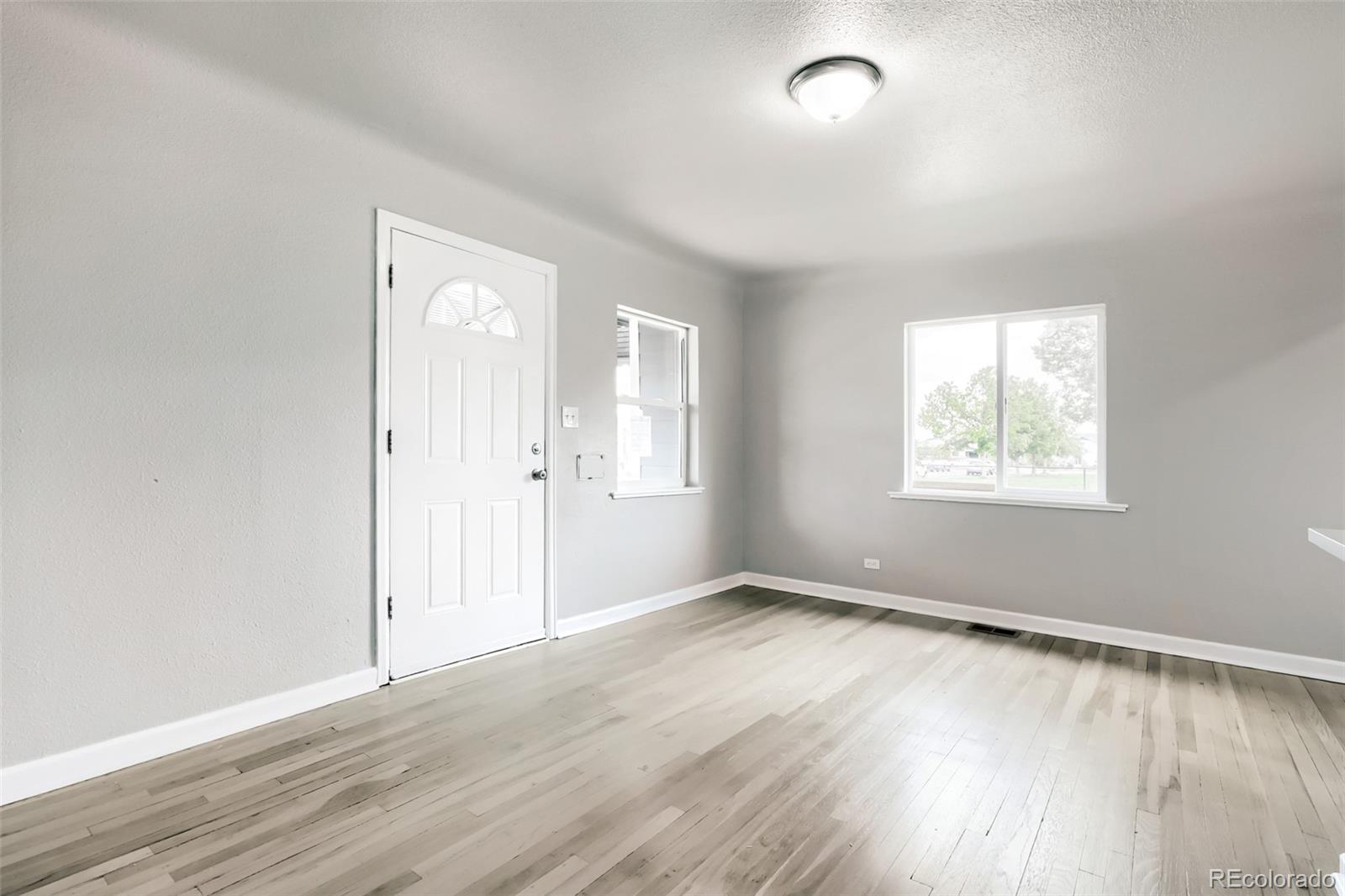 MLS Image #14 for 2388  geneva street,aurora, Colorado