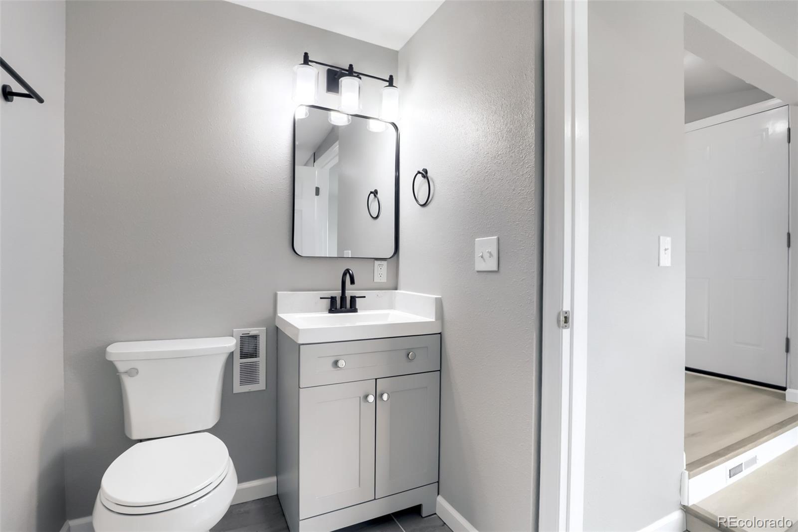 MLS Image #20 for 2388  geneva street,aurora, Colorado