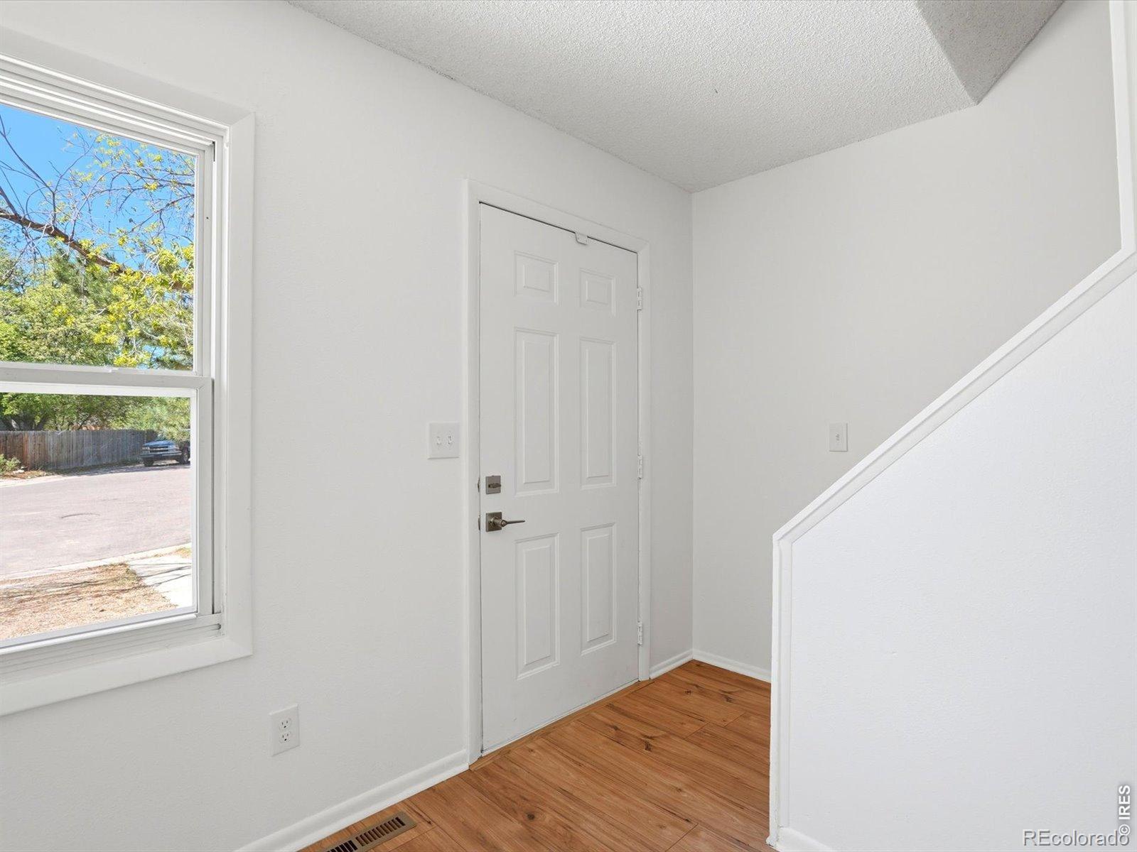 MLS Image #5 for 775  bedivere circle,lafayette, Colorado
