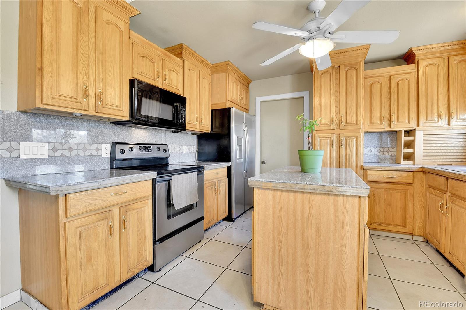 MLS Image #3 for 17769 e iowa drive,aurora, Colorado