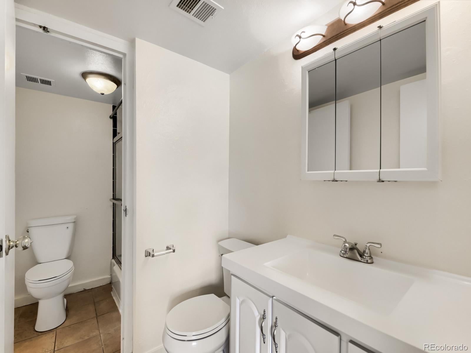 MLS Image #11 for 4801 e 9th avenue 301s,denver, Colorado