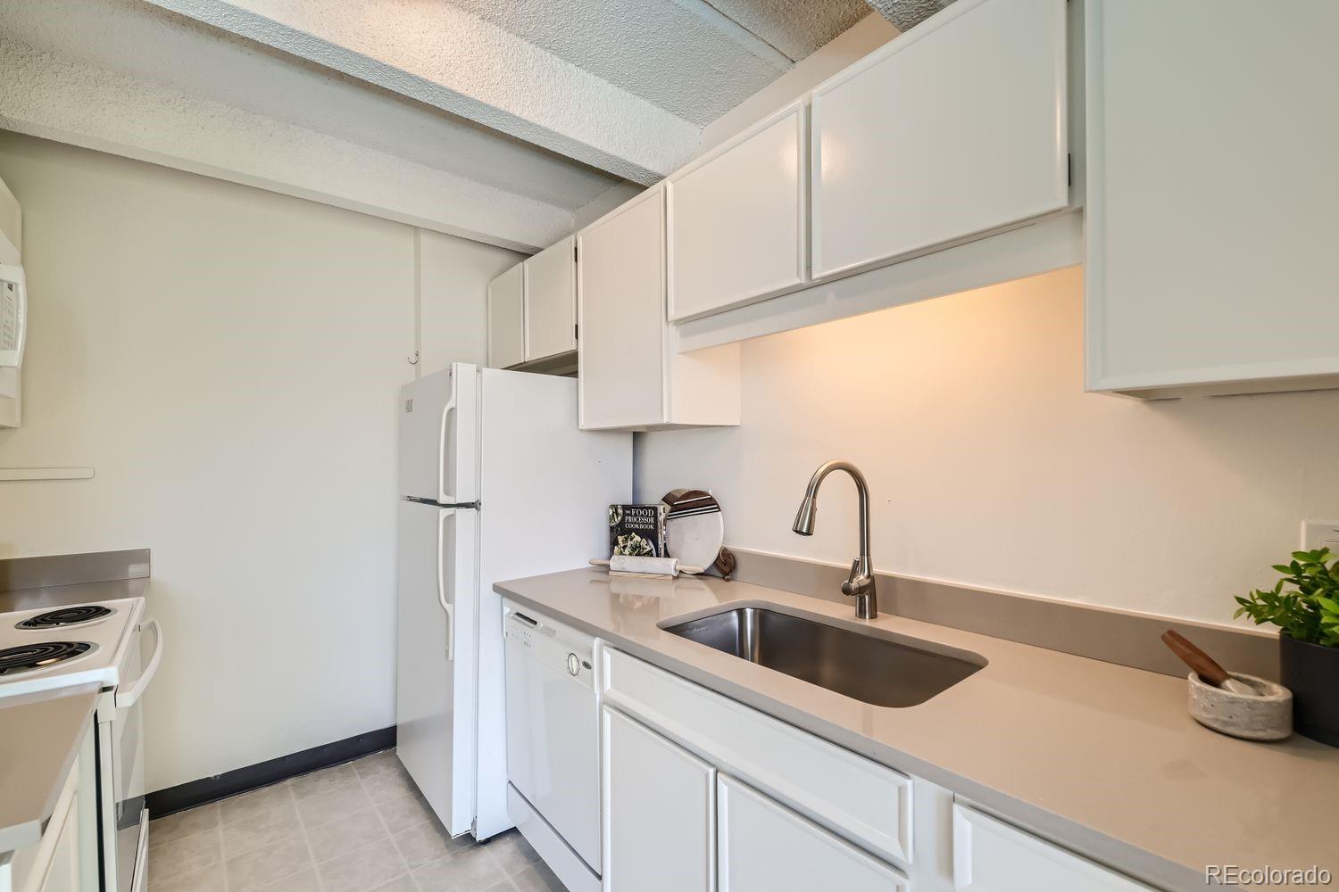MLS Image #5 for 4801 e 9th avenue 301s,denver, Colorado