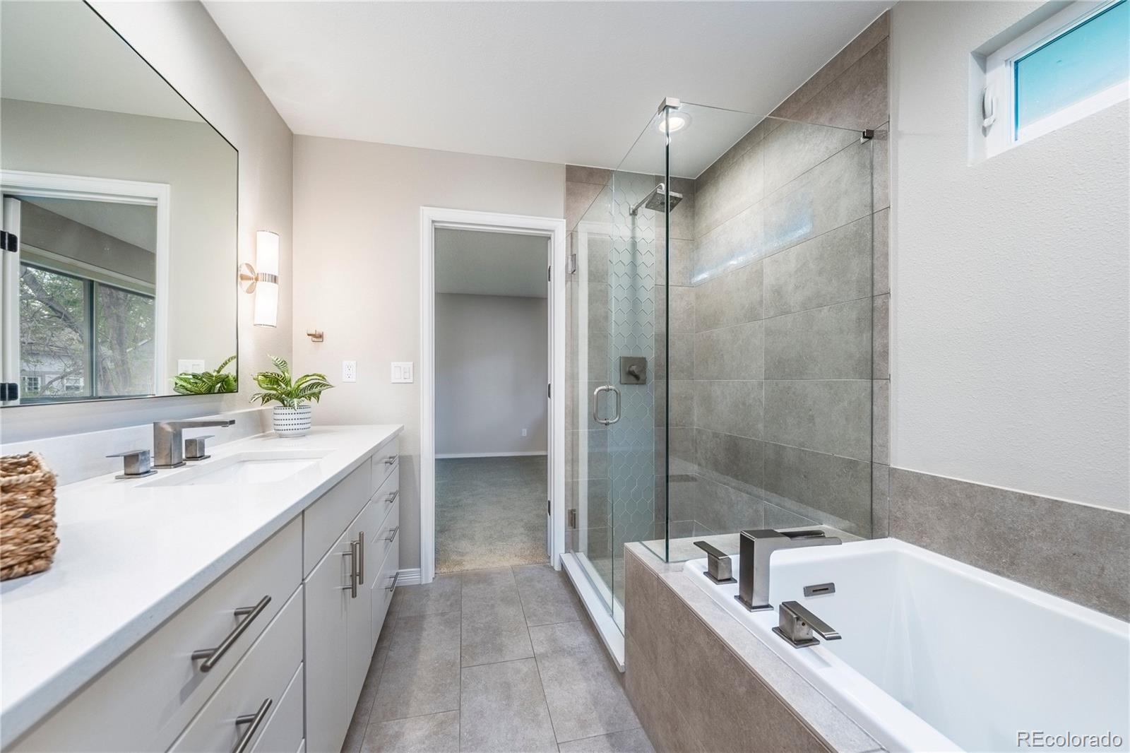 MLS Image #13 for 7576 e long avenue,centennial, Colorado