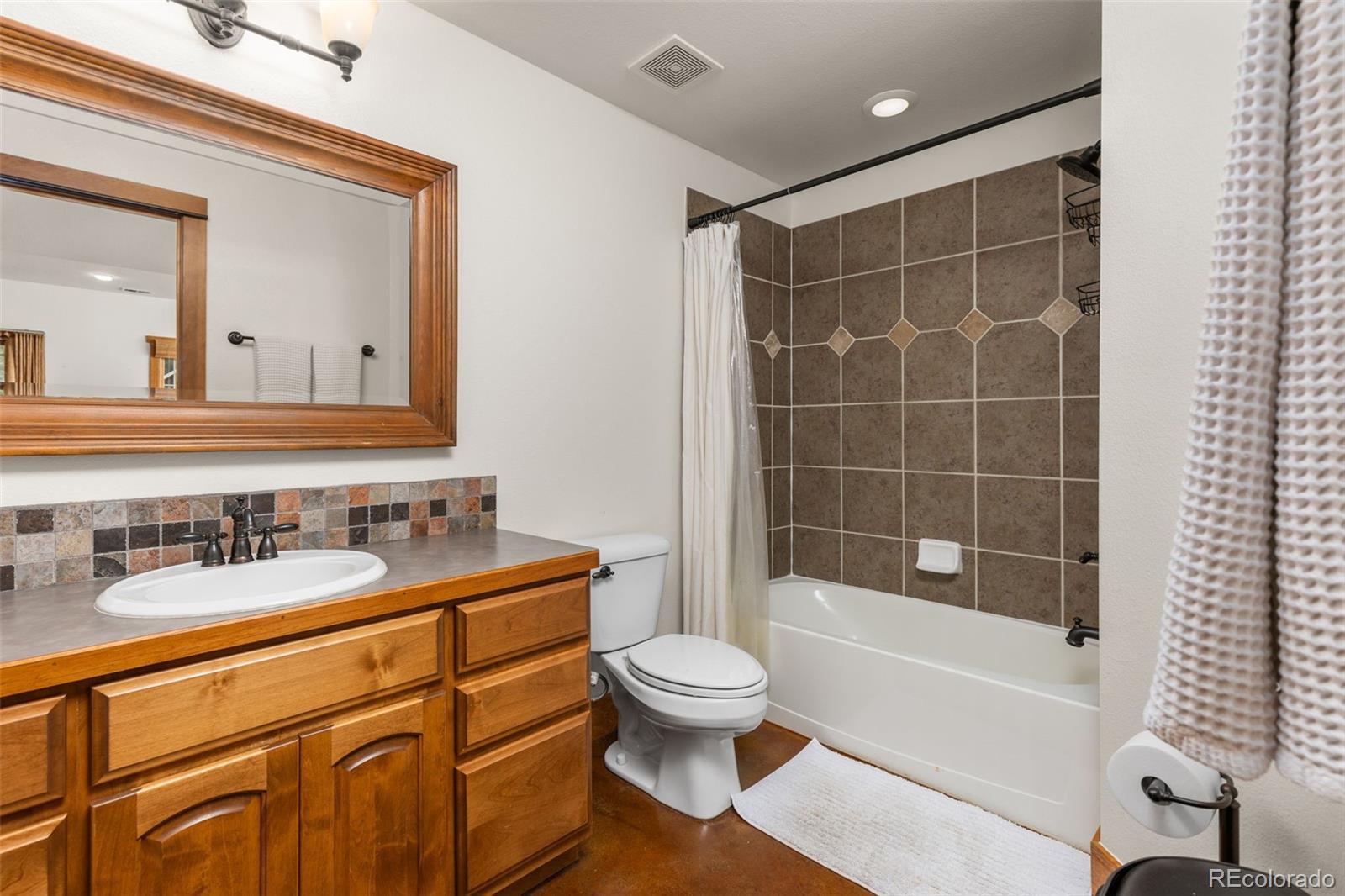 MLS Image #38 for 1190  trails end court,windsor, Colorado