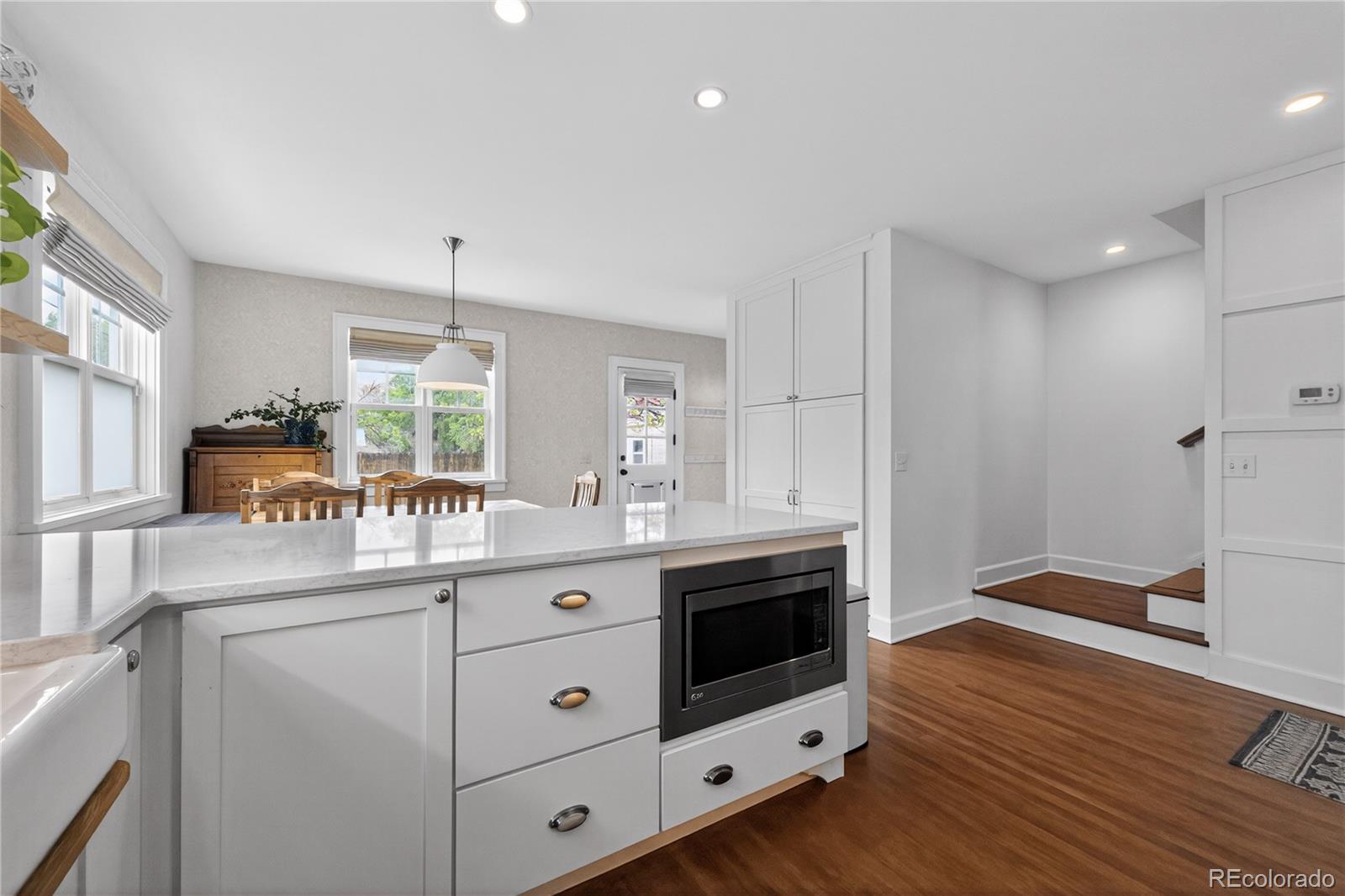 MLS Image #9 for 913  7th street,berthoud, Colorado