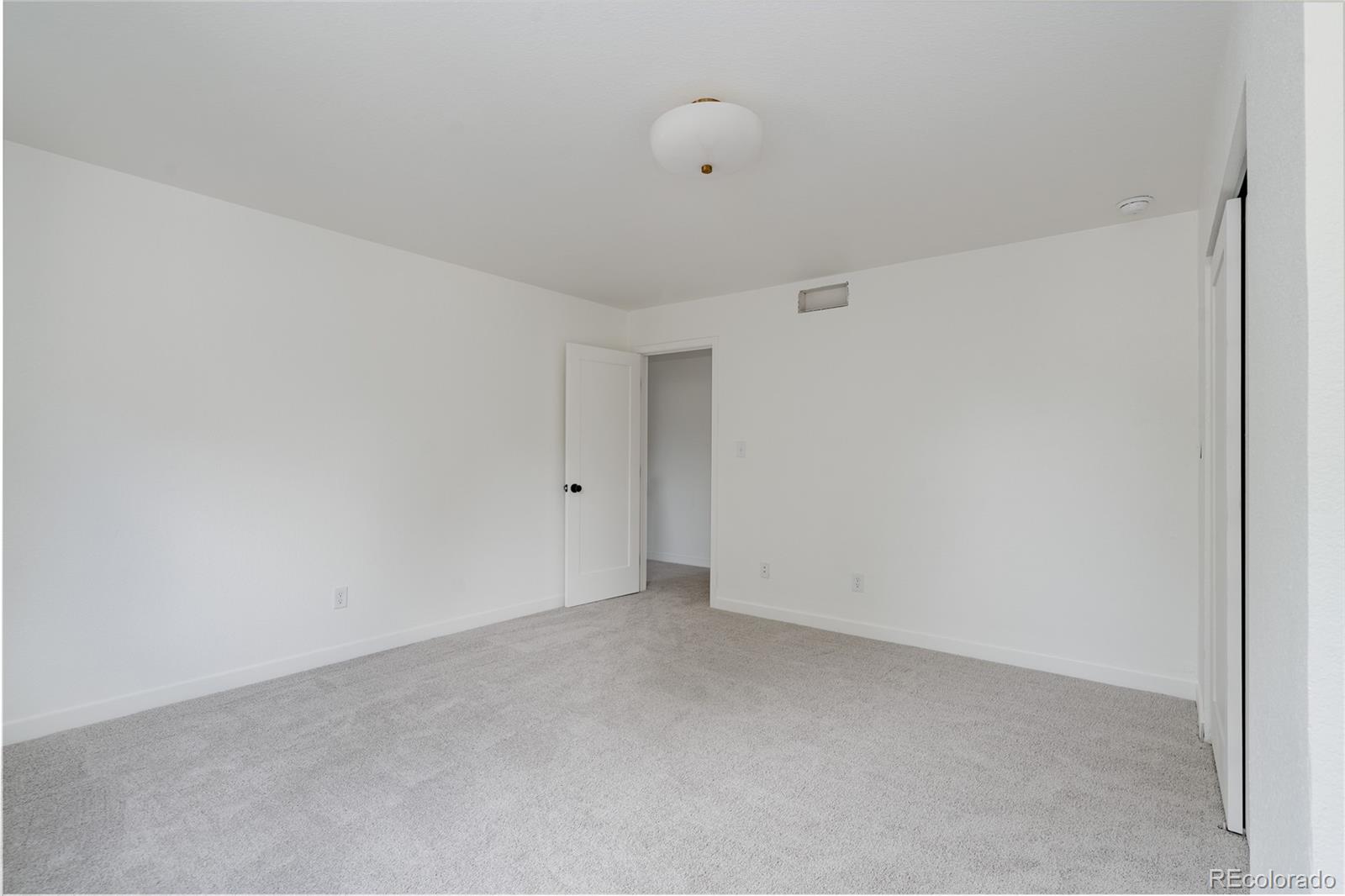 MLS Image #36 for 4398 w lake circle,littleton, Colorado