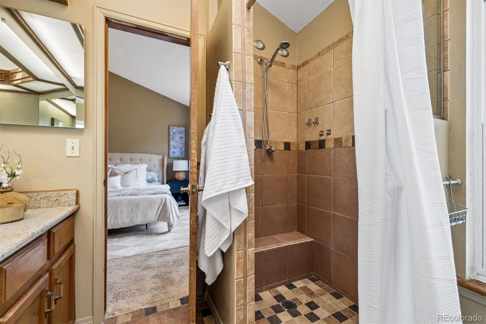 MLS Image #12 for 5427 s taft street,littleton, Colorado