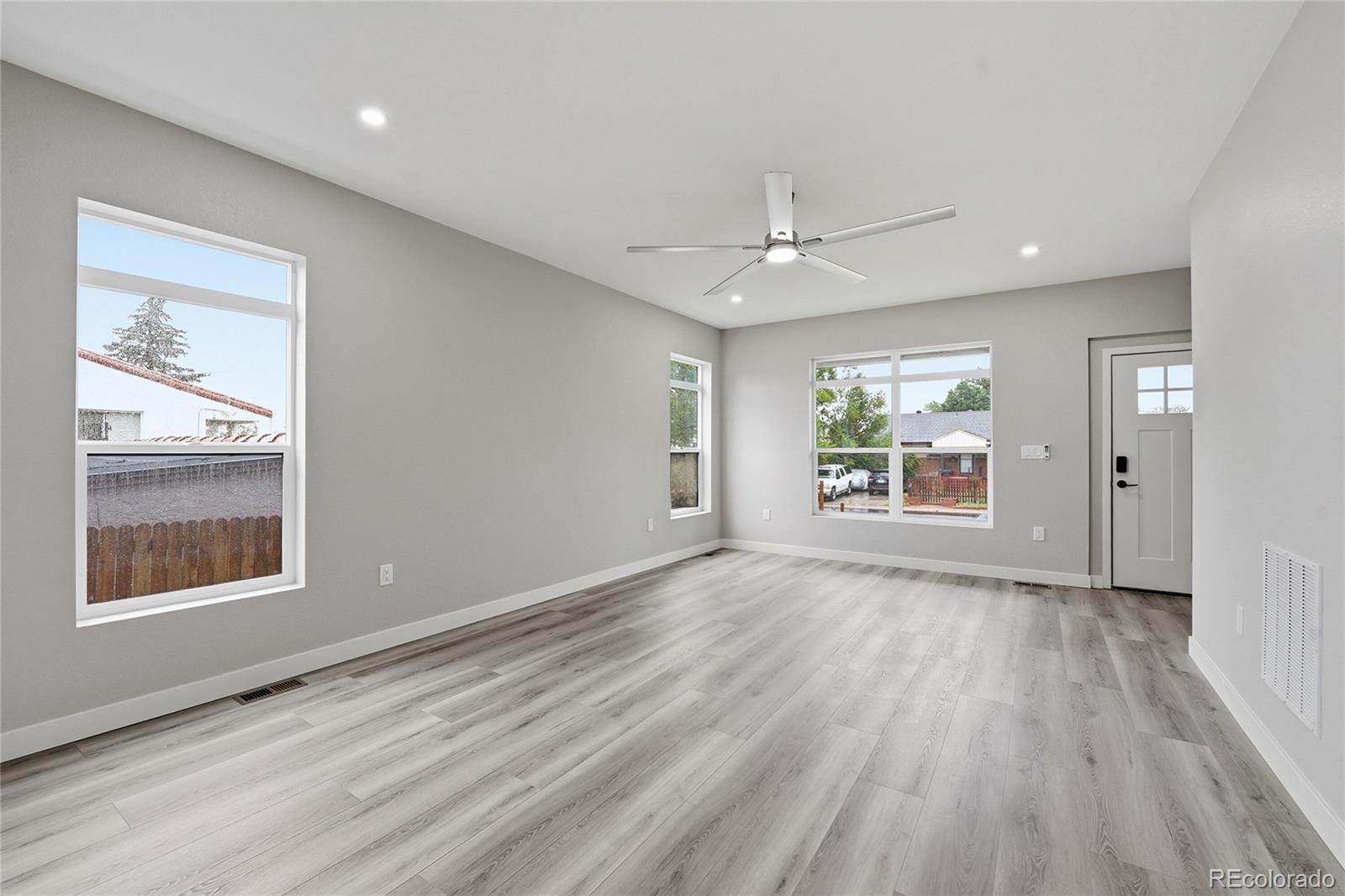 MLS Image #10 for 359 s dale court,denver, Colorado