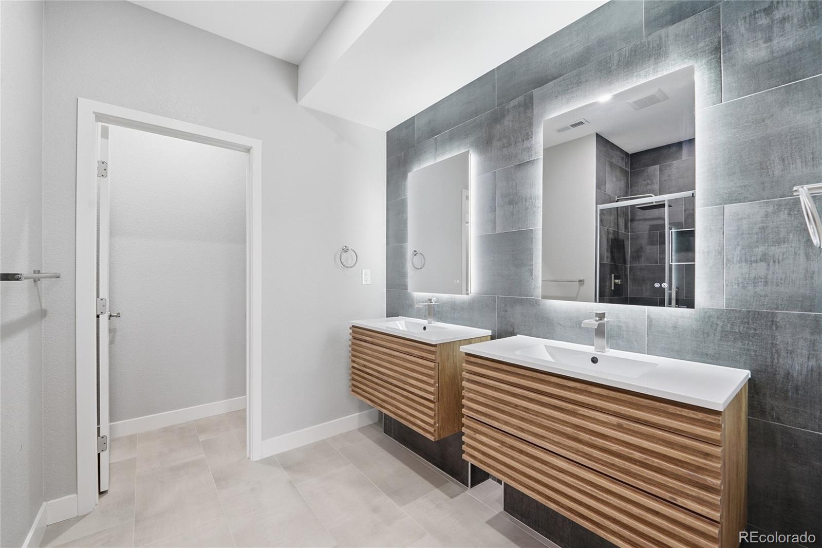 MLS Image #17 for 359 s dale court,denver, Colorado