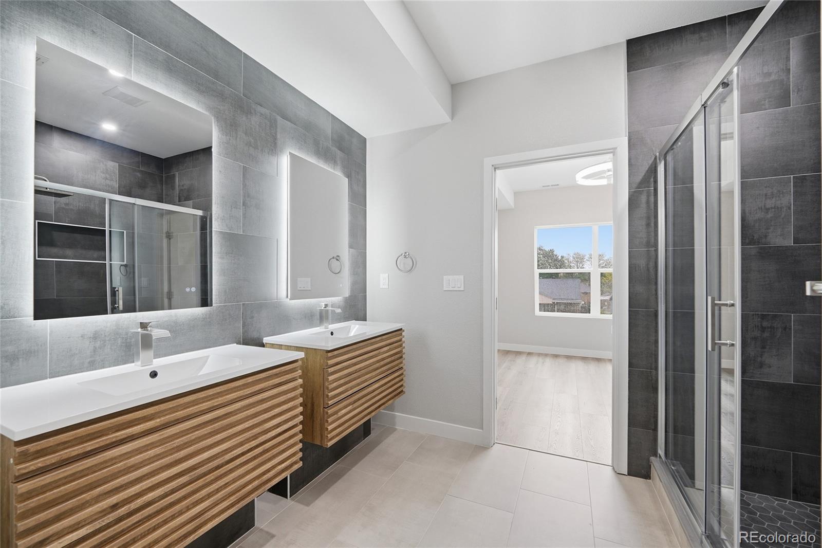 MLS Image #18 for 359 s dale court,denver, Colorado