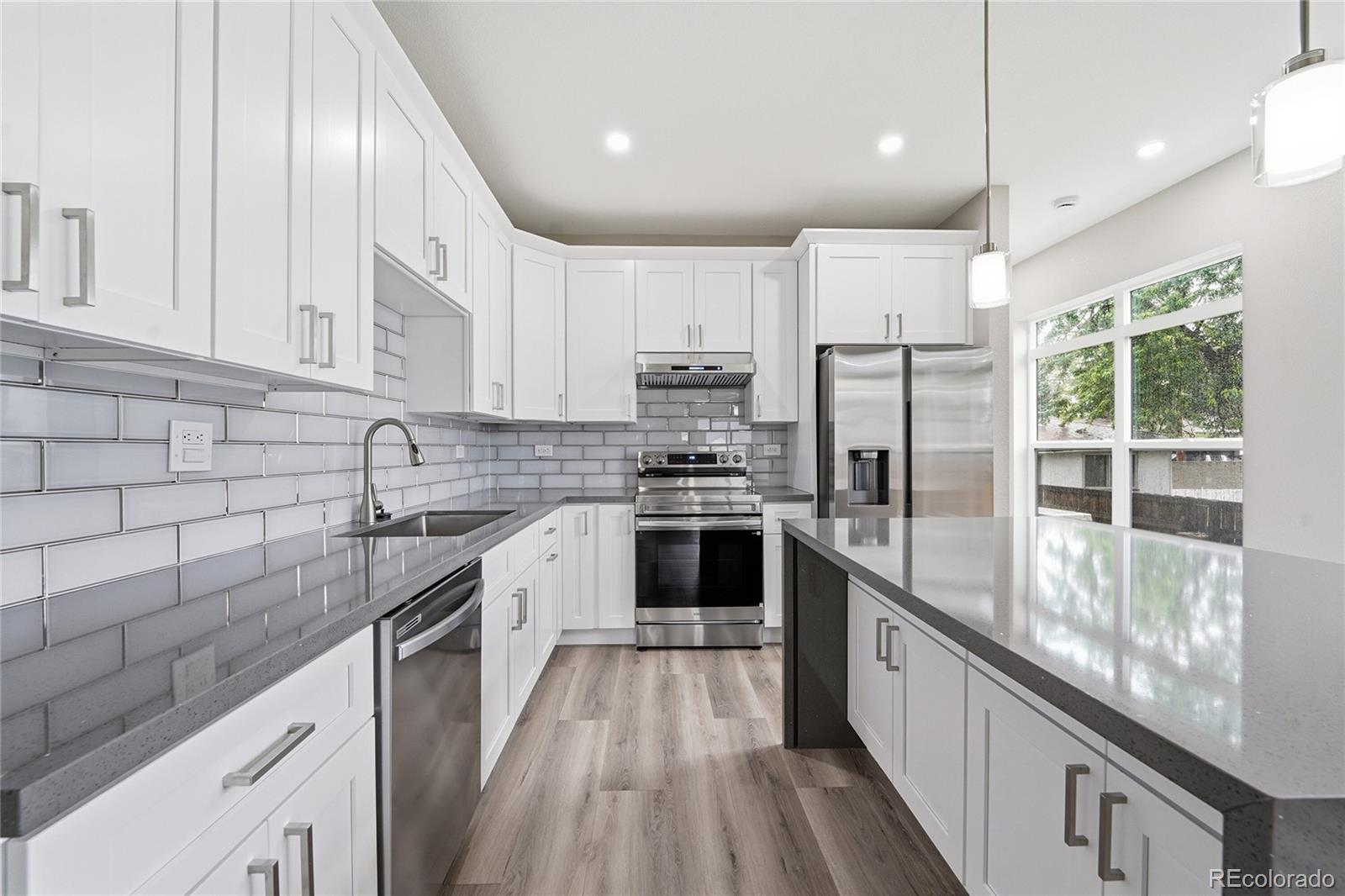 MLS Image #8 for 359 s dale court,denver, Colorado