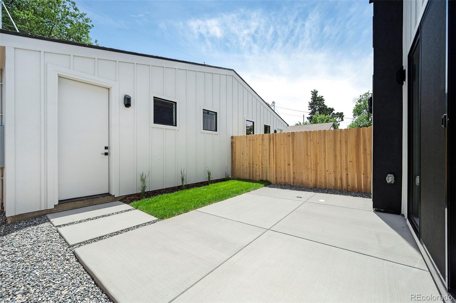 MLS Image #38 for 2404 s cherokee street,denver, Colorado