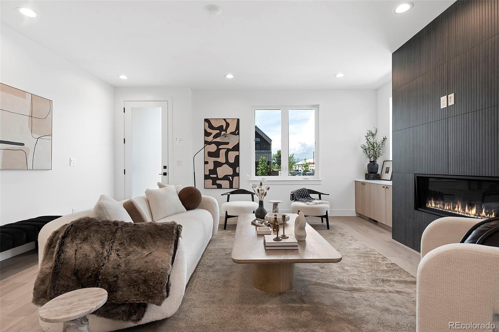 MLS Image #6 for 2404 s cherokee street,denver, Colorado