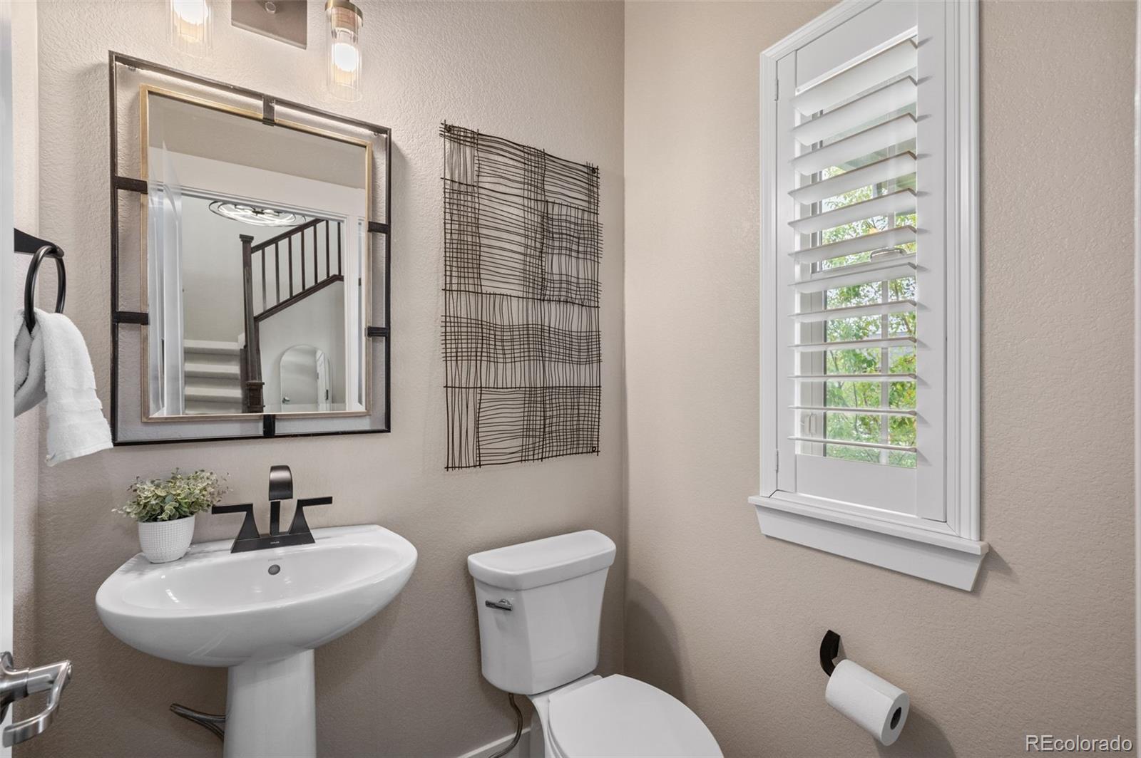 MLS Image #13 for 9962 e 59th drive,denver, Colorado