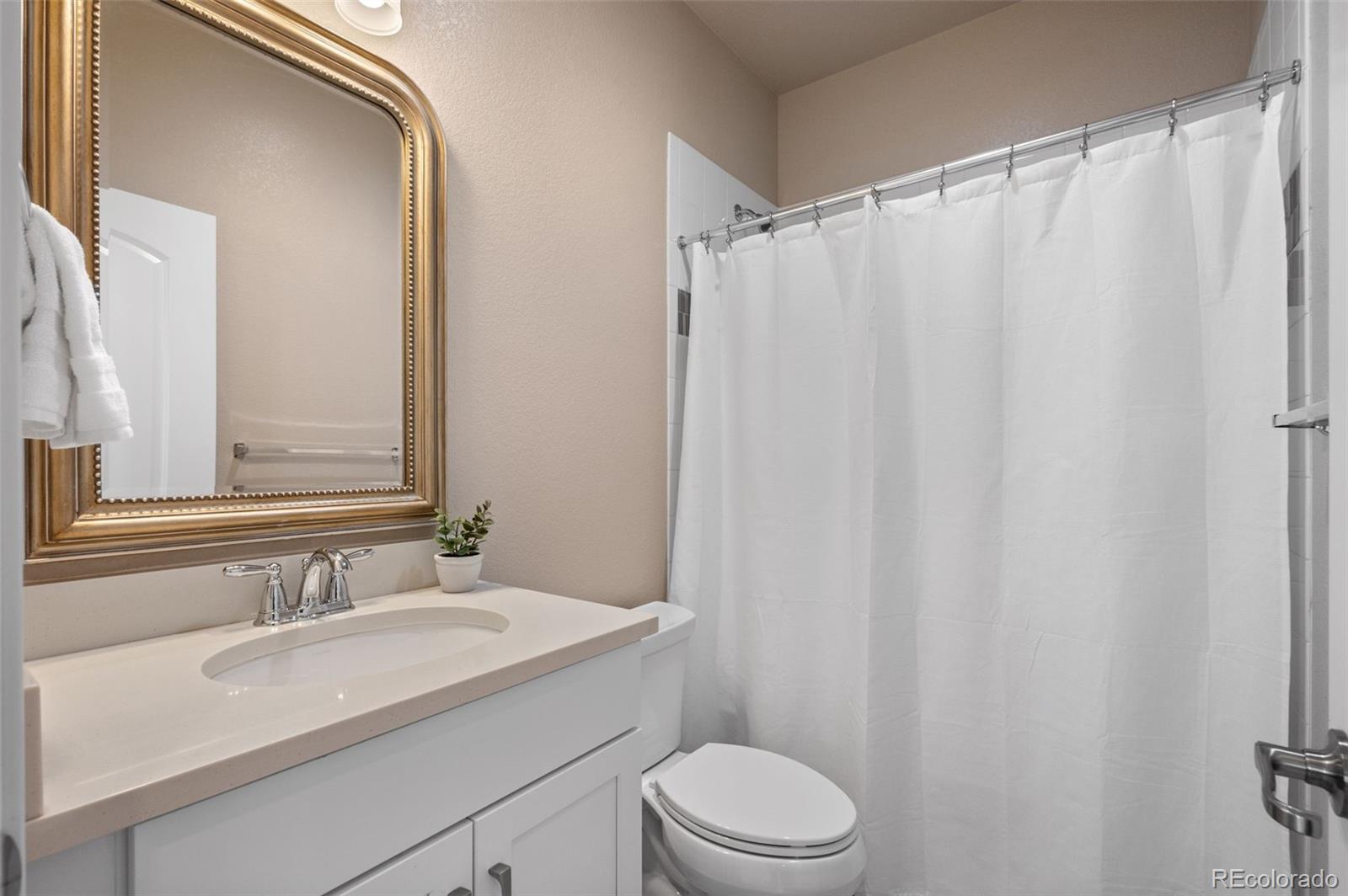 MLS Image #20 for 9962 e 59th drive,denver, Colorado