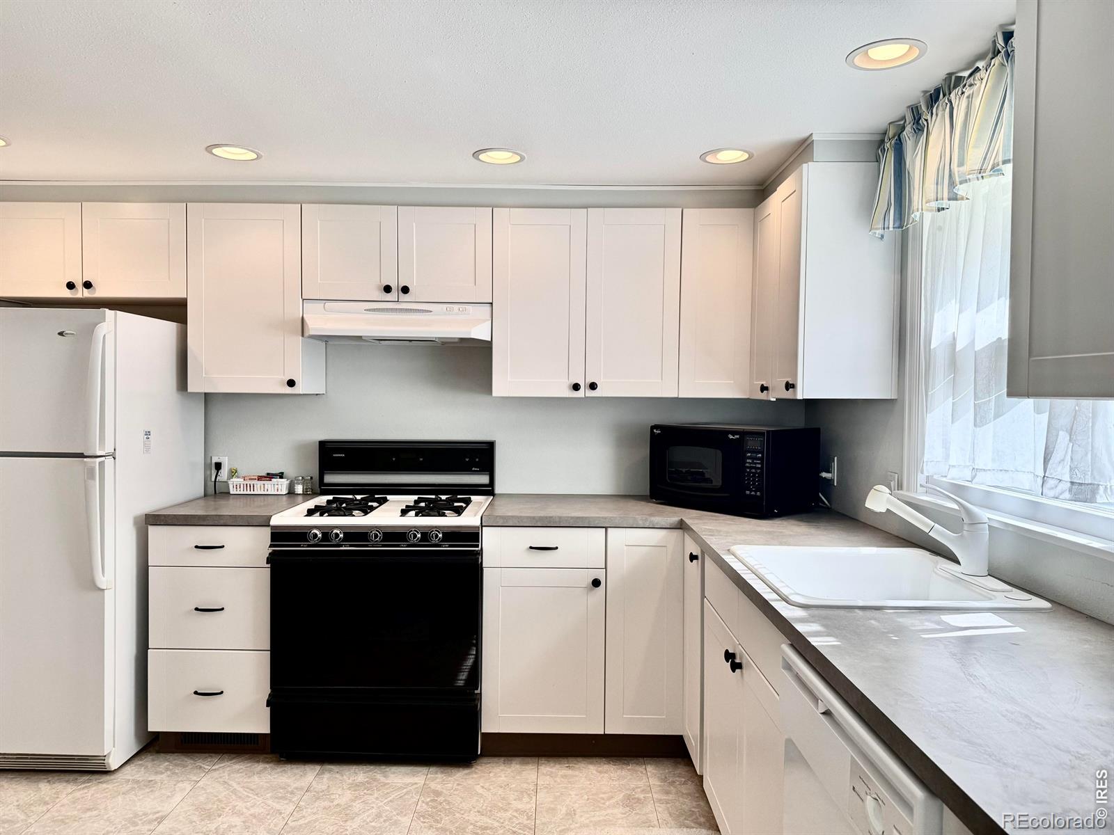 MLS Image #1 for 928 s baxter avenue,holyoke, Colorado