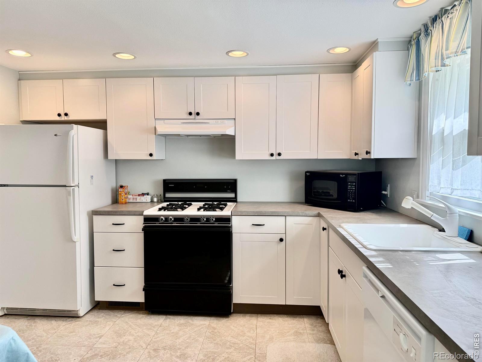 MLS Image #2 for 928 s baxter avenue,holyoke, Colorado