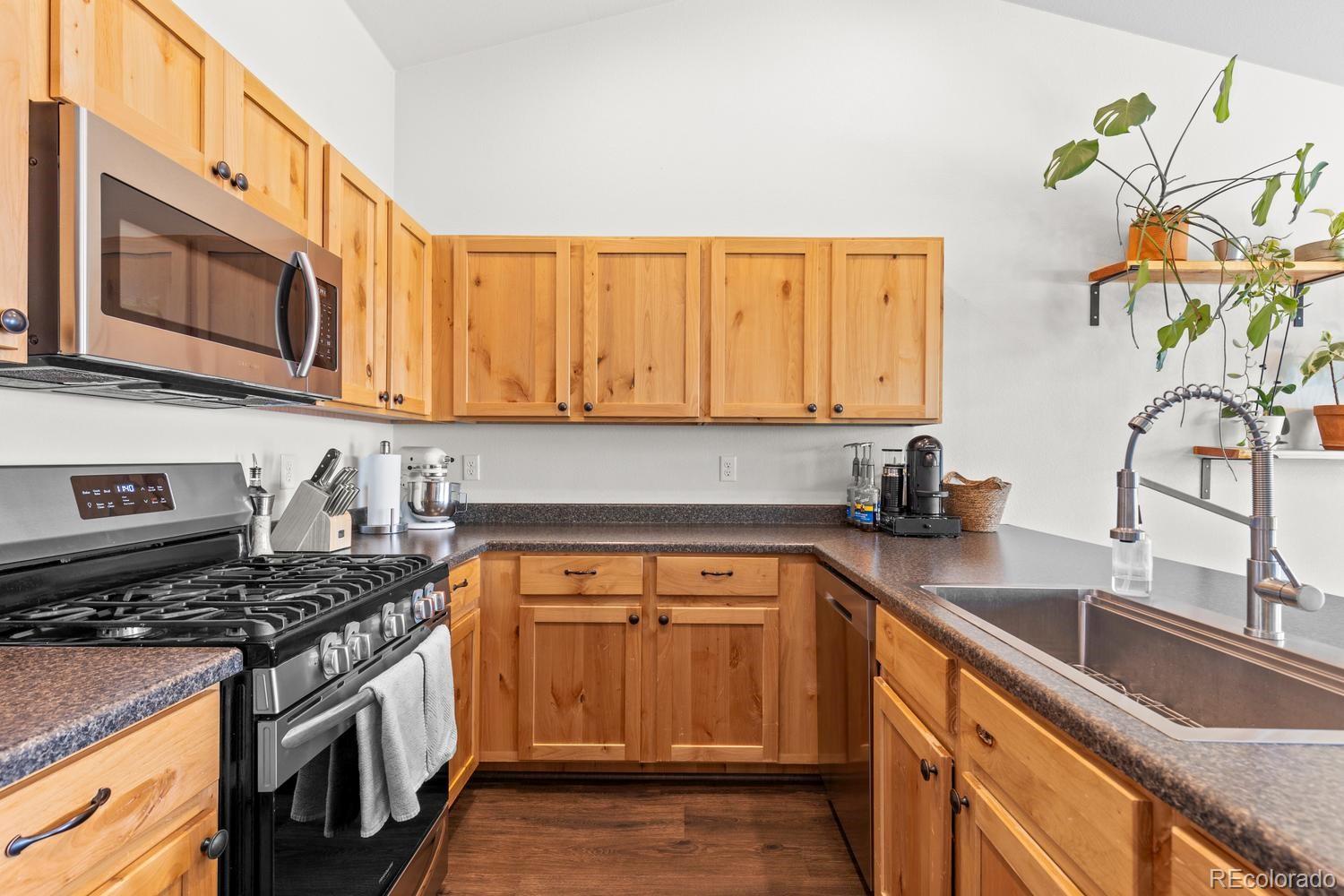 MLS Image #17 for 1476  first light drive,windsor, Colorado