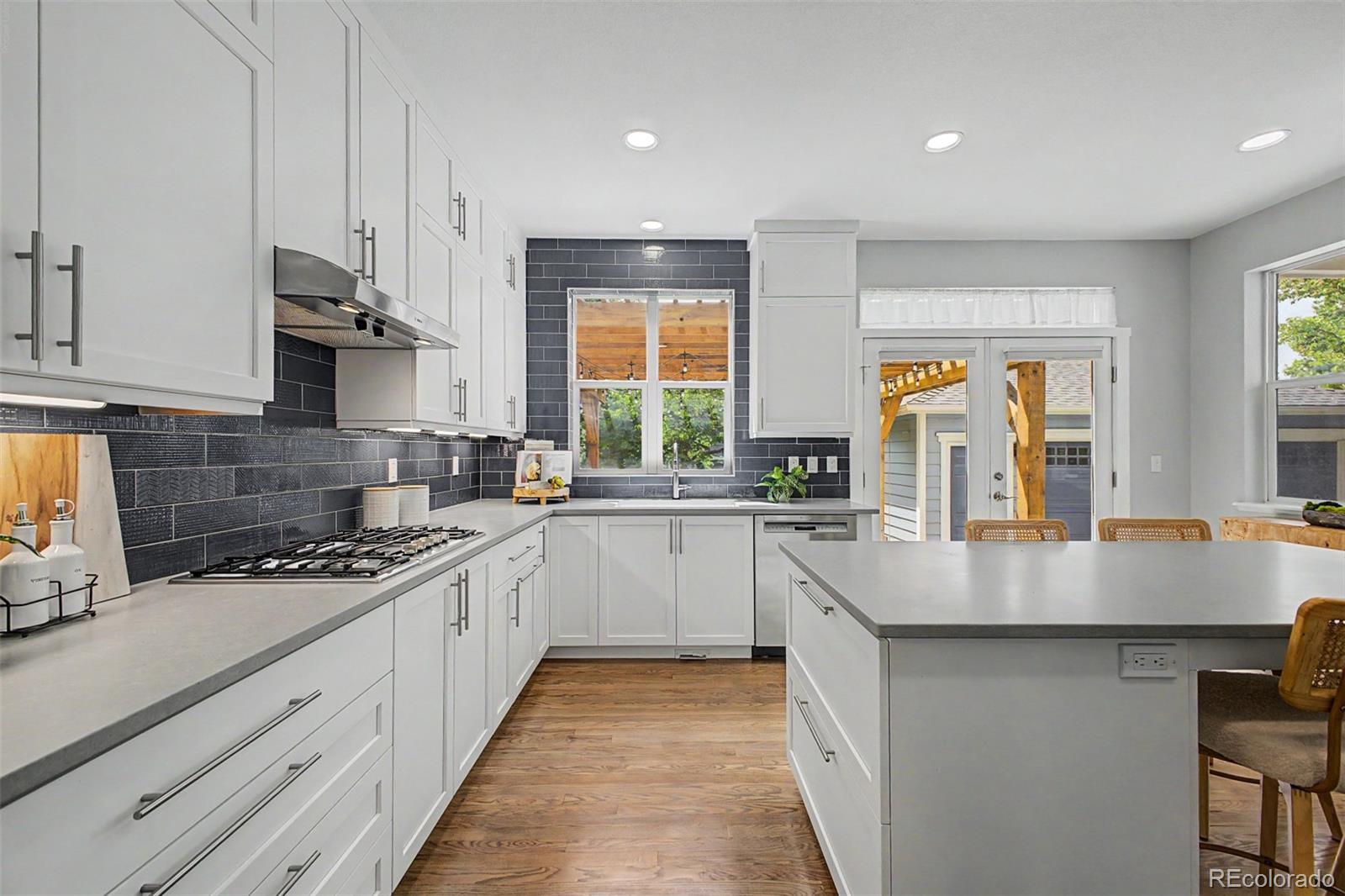 MLS Image #10 for 2741  willow street,denver, Colorado