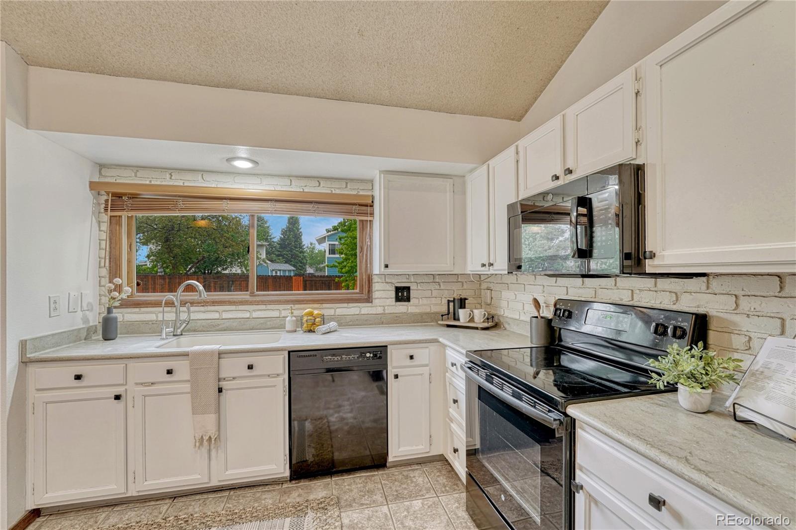 MLS Image #10 for 5436 s walden court,centennial, Colorado