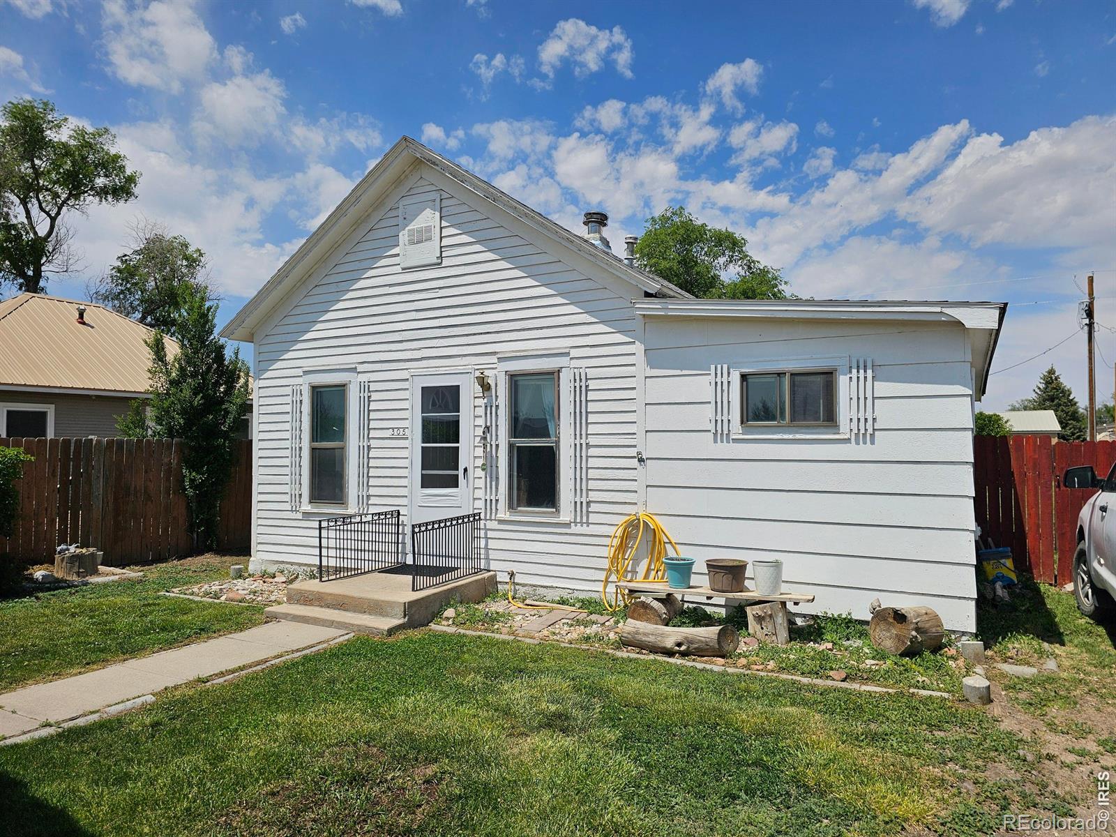 MLS Image #3 for 305 w 1st avenue,iliff, Colorado